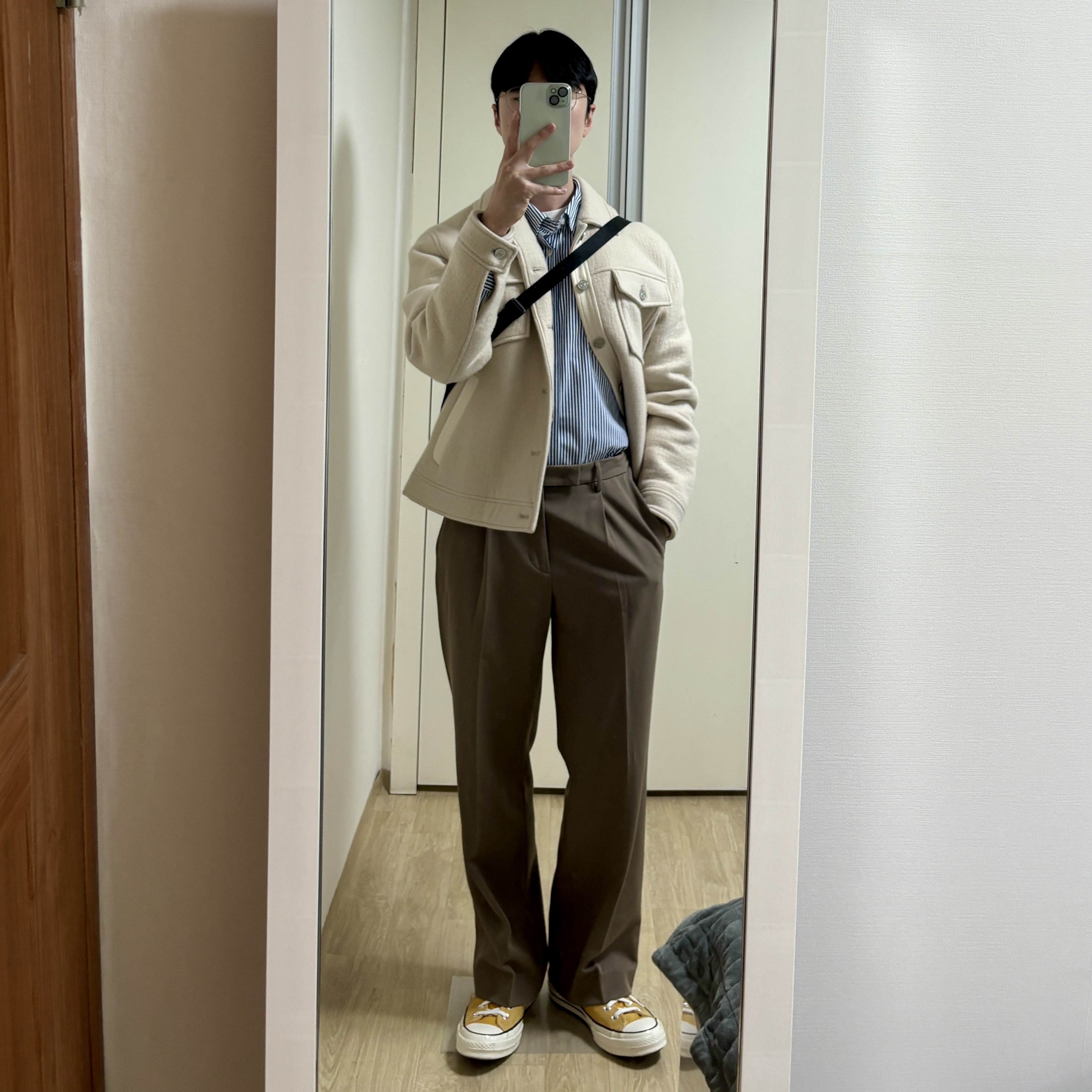 Converse Chuck 70 Ox Vintage Canvas Sunflower 착용 스타일 - 1