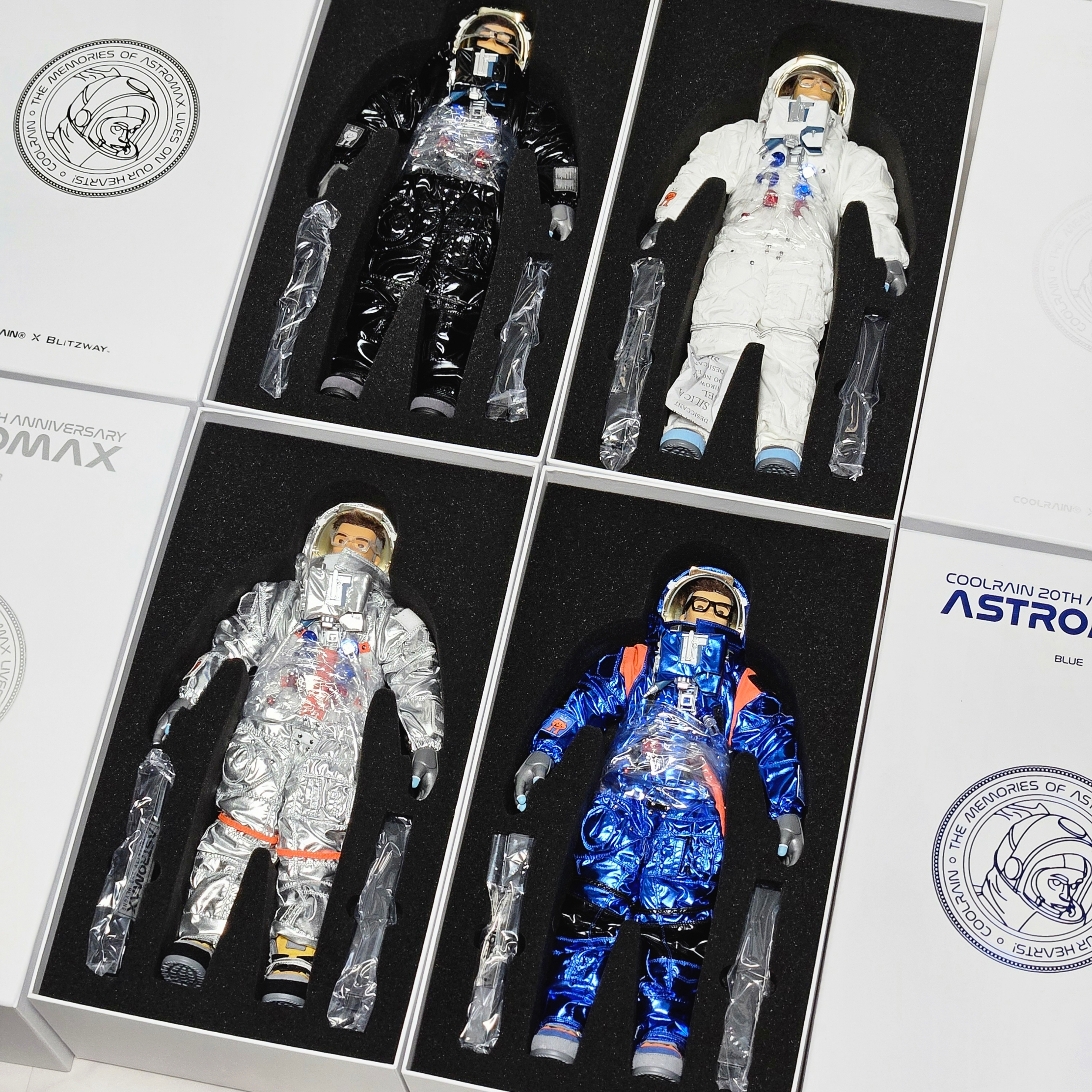 Coolrain x Blitzway Astromax Silver 착용 스타일 - 7