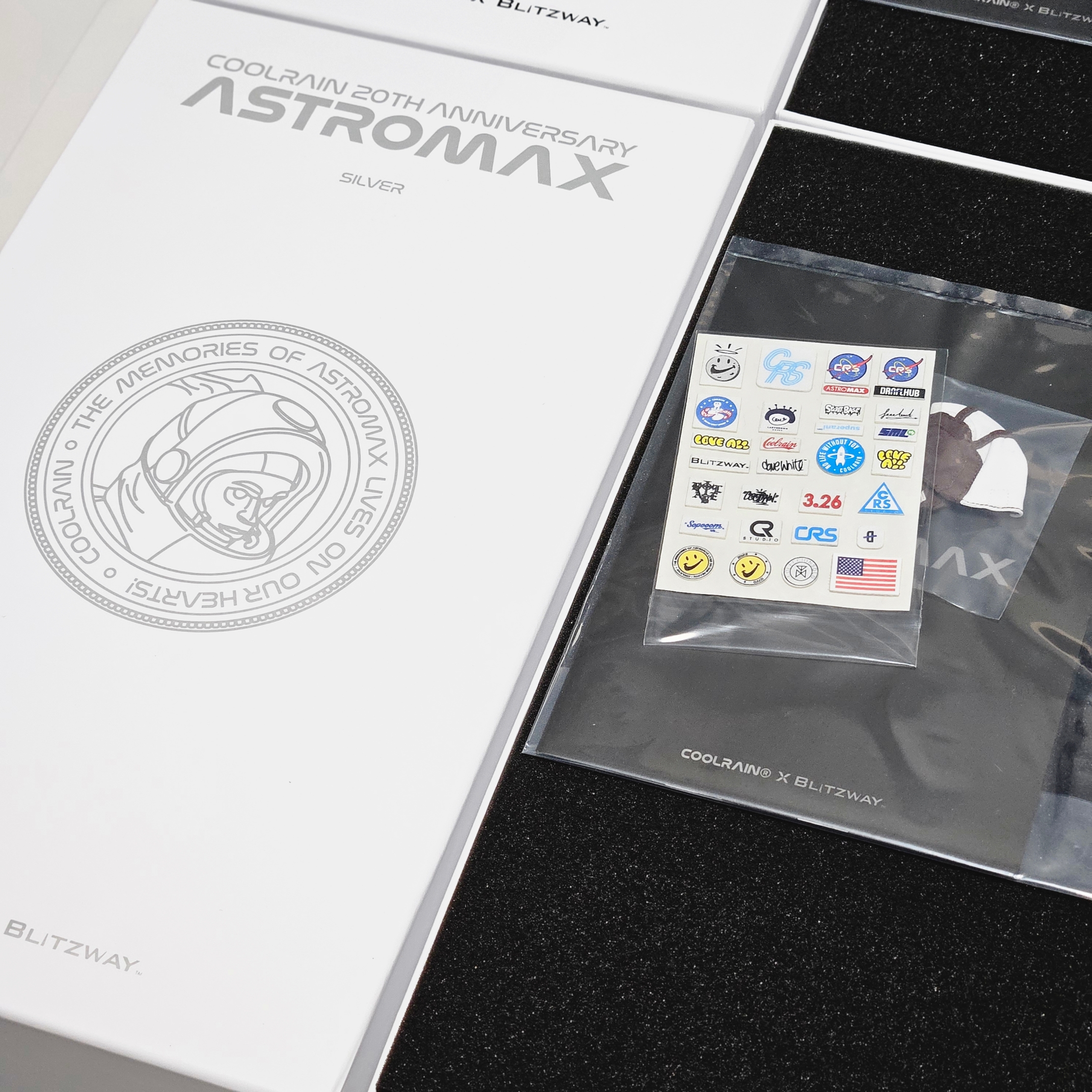 Coolrain x Blitzway Astromax Silver 착용 스타일 - 8