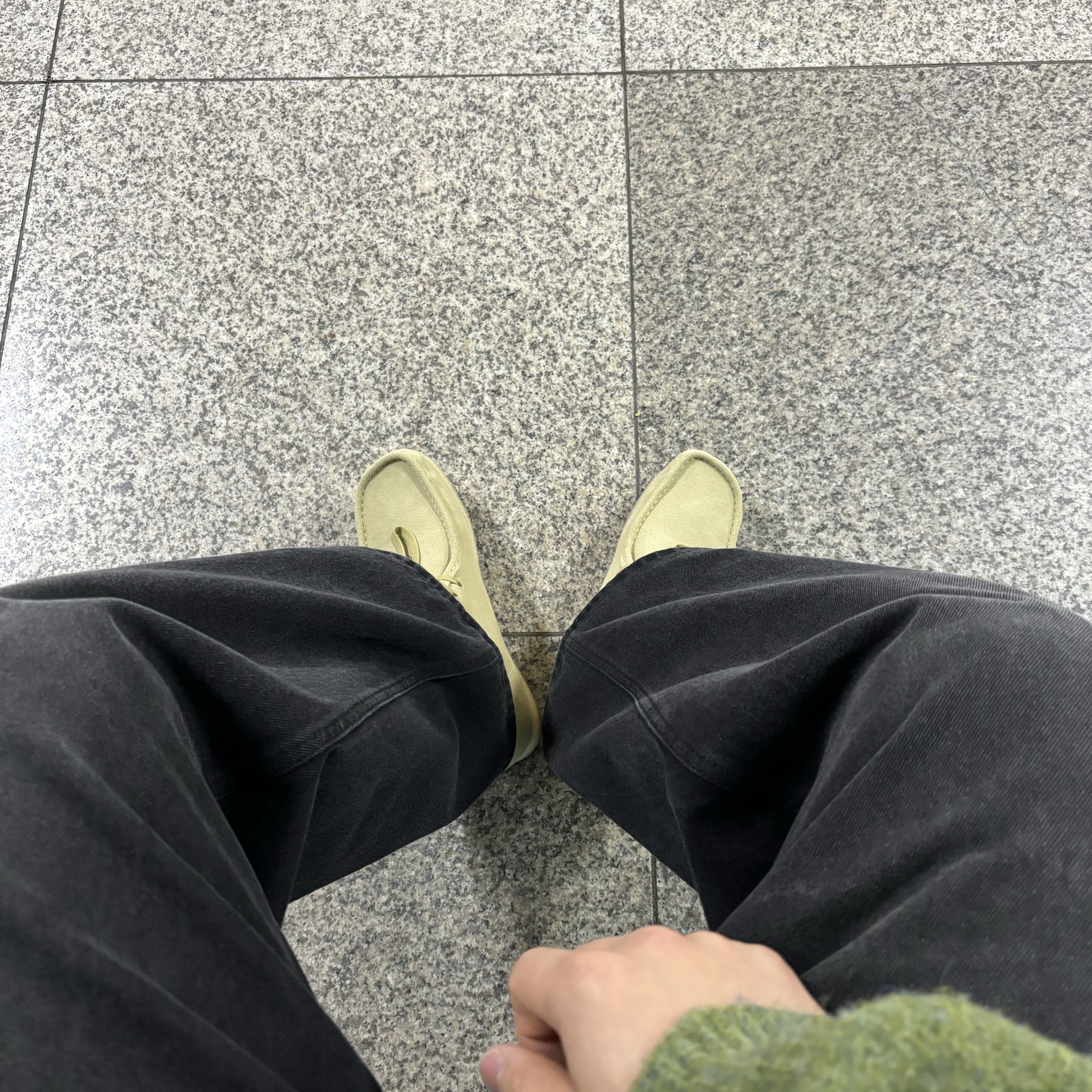 Clarks Wallabee Maple Suede 착용 스타일