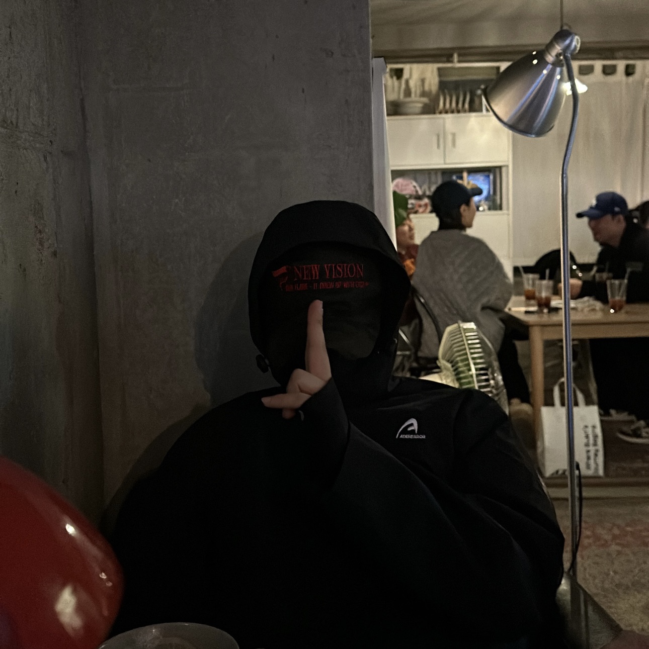Ader Error Plue Windbreaker Noir, ETCE New Vision Camo Cap Forest Green 착용 스타일 - 2