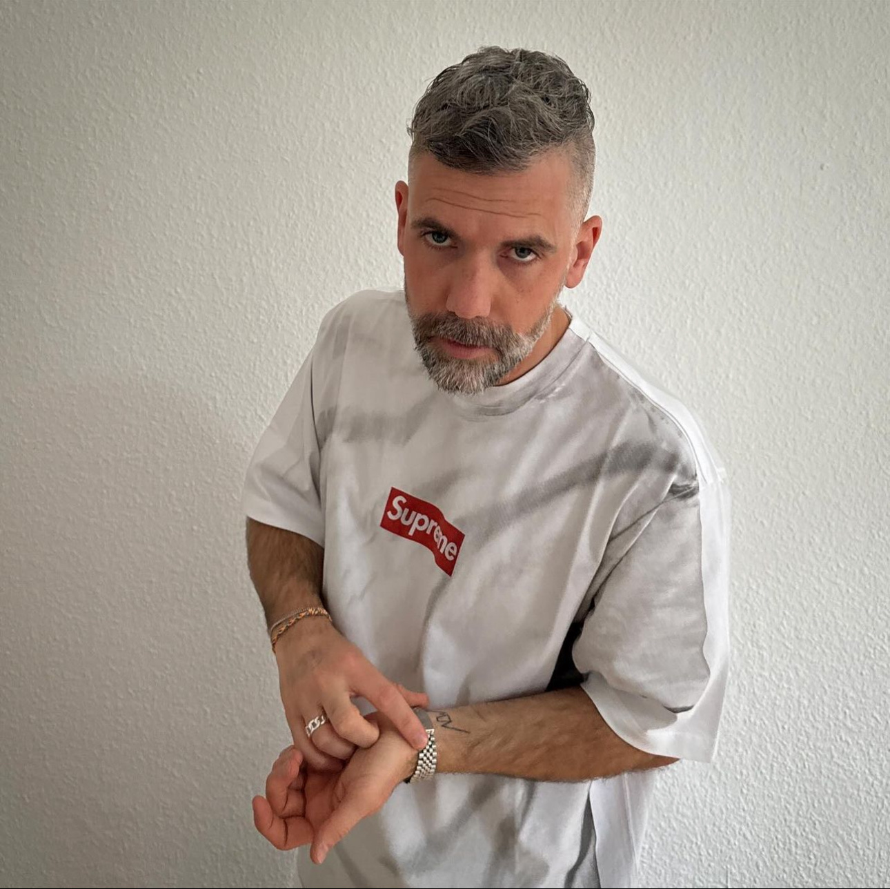 Supreme x MM6 Maison Margiela Box Logo T-Shirt White - 24SS 착용 스타일 - 3