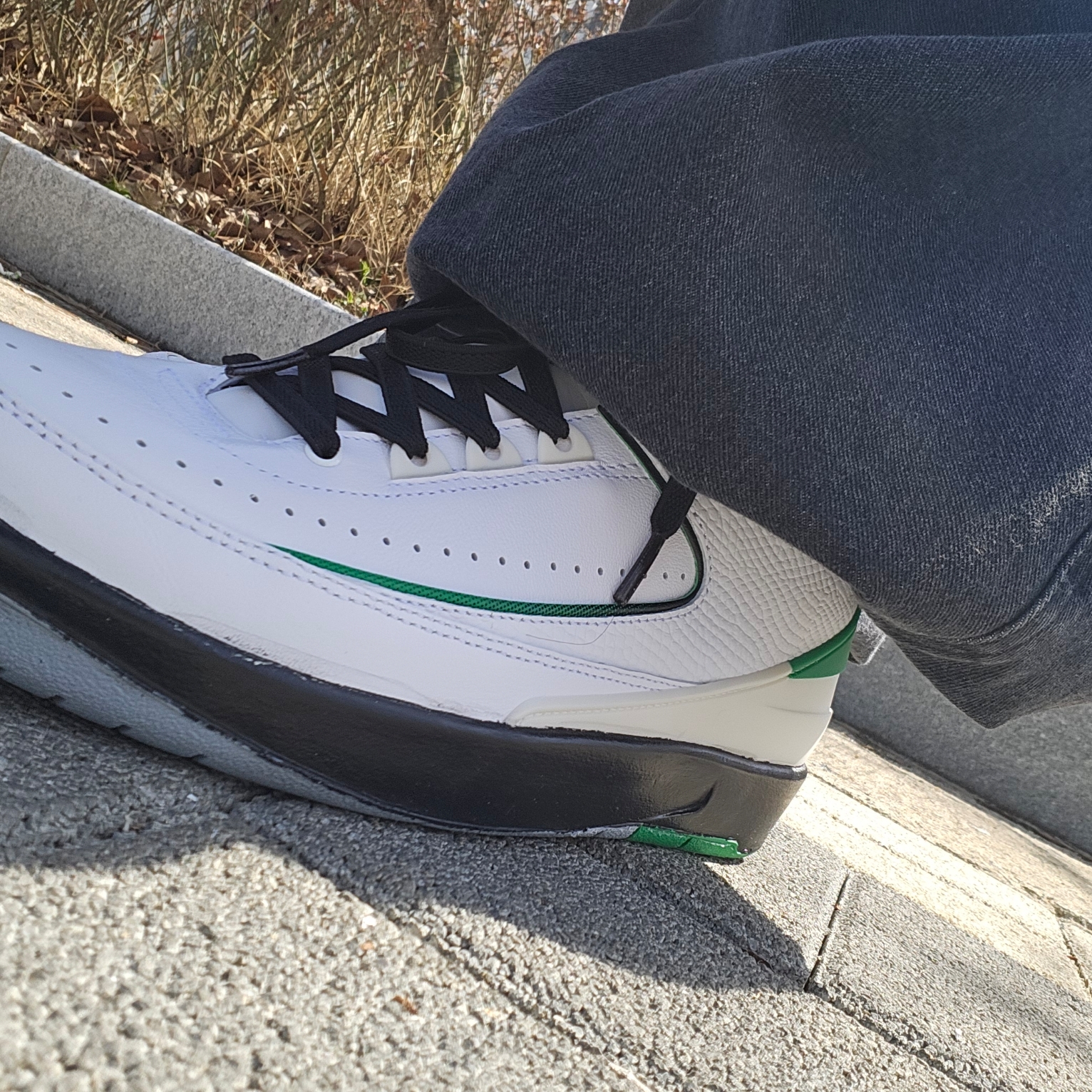 Jordan 2 Retro Lucky Green 착용 스타일 - 1