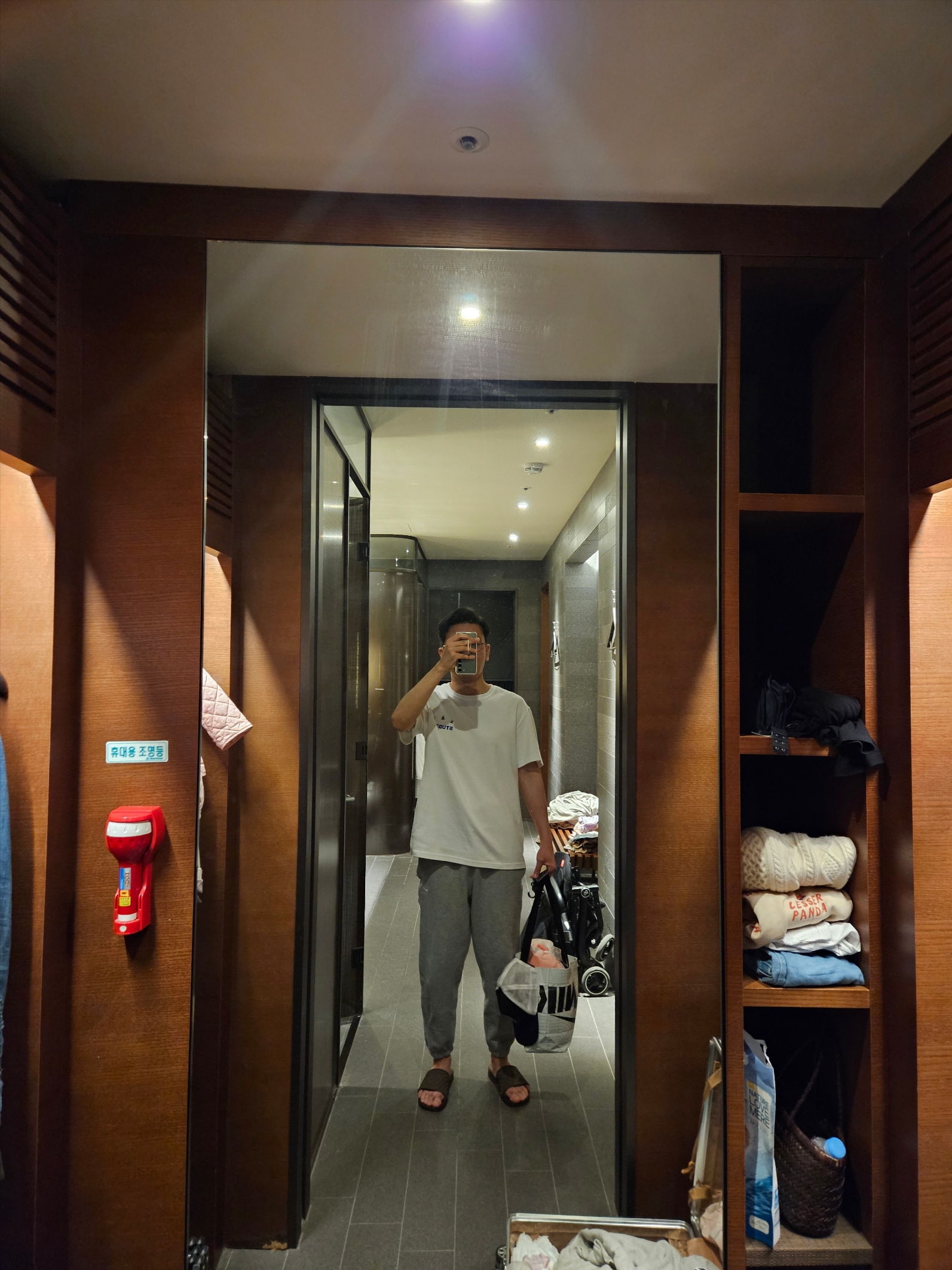 Barbour Beaufort Wax Jacket Sage, Maison Margiela Calfskin Replica Sneakers Nutmeg 착용 스타일 - 3