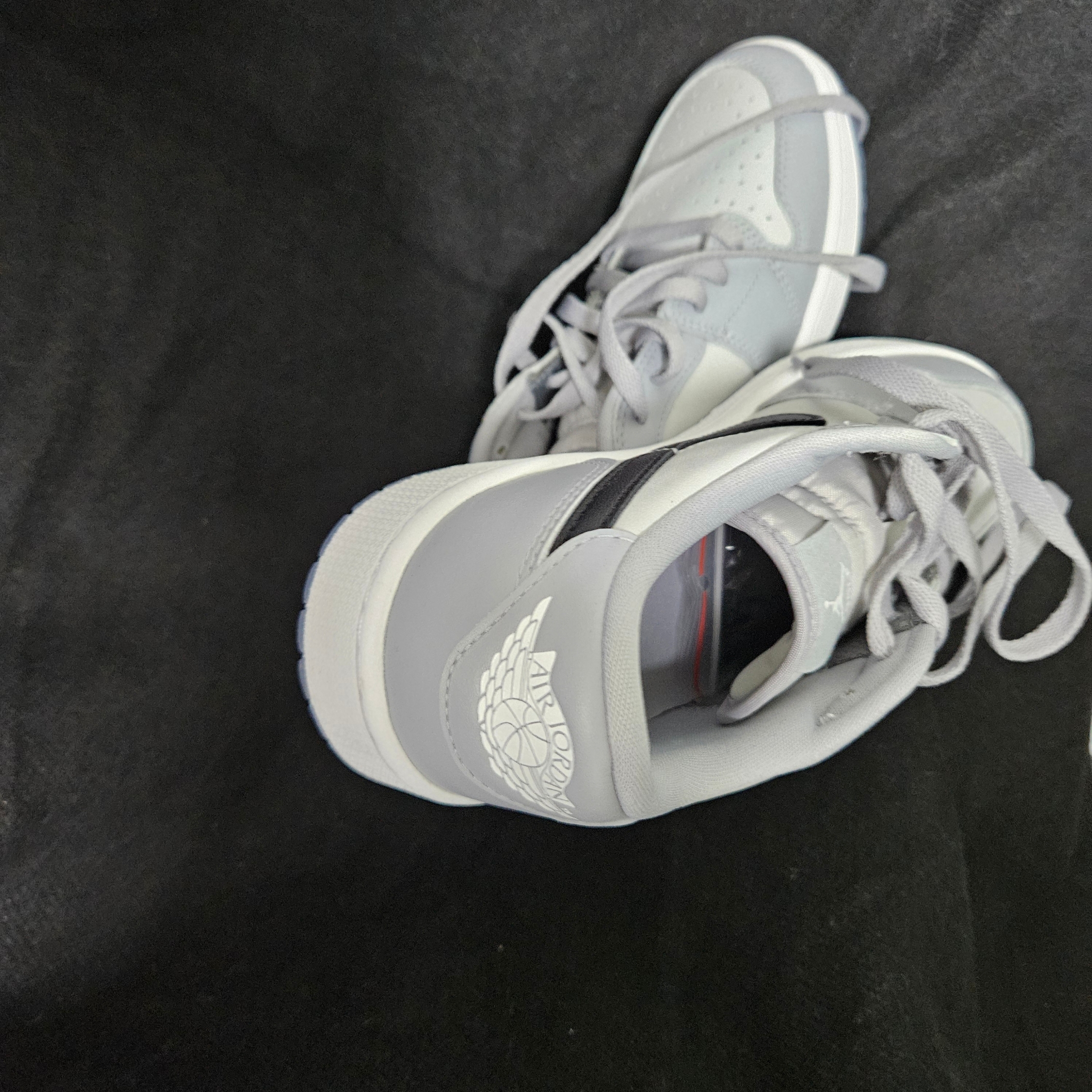 Jordan 1 Low Golf Wolf Grey 착용 스타일