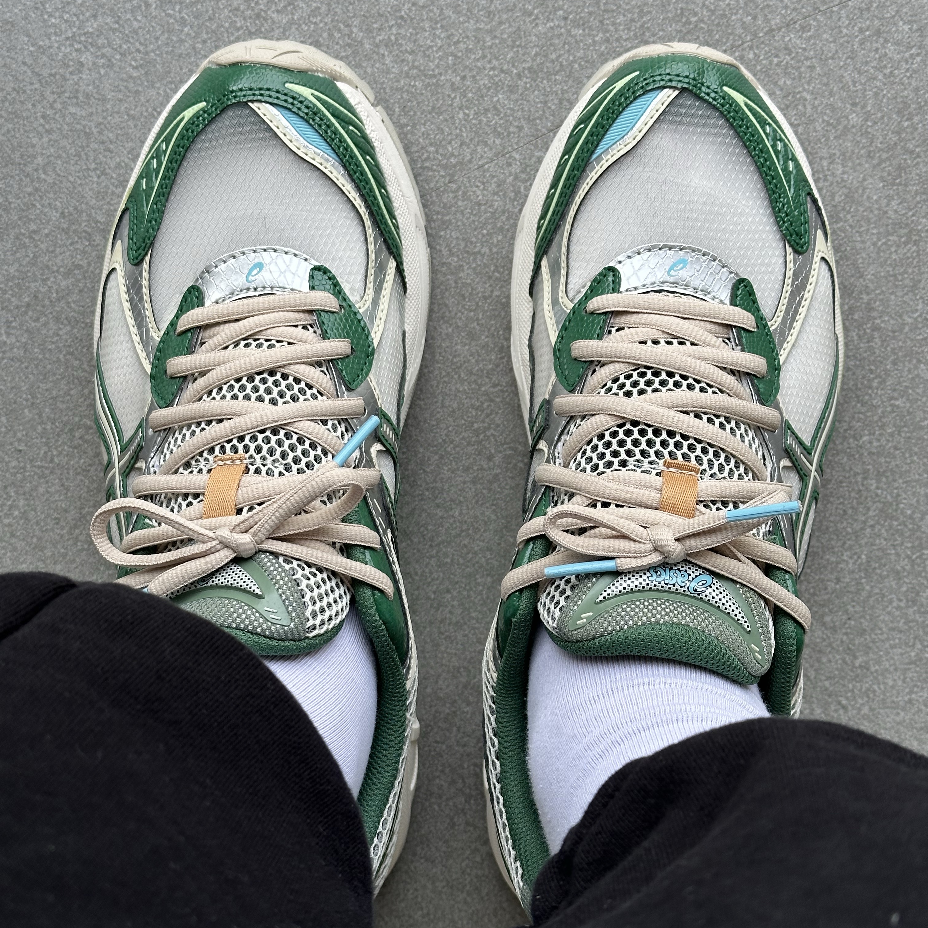 Asics x Above The Clouds GT-2160 Cream Shamrock Green 착용 스타일