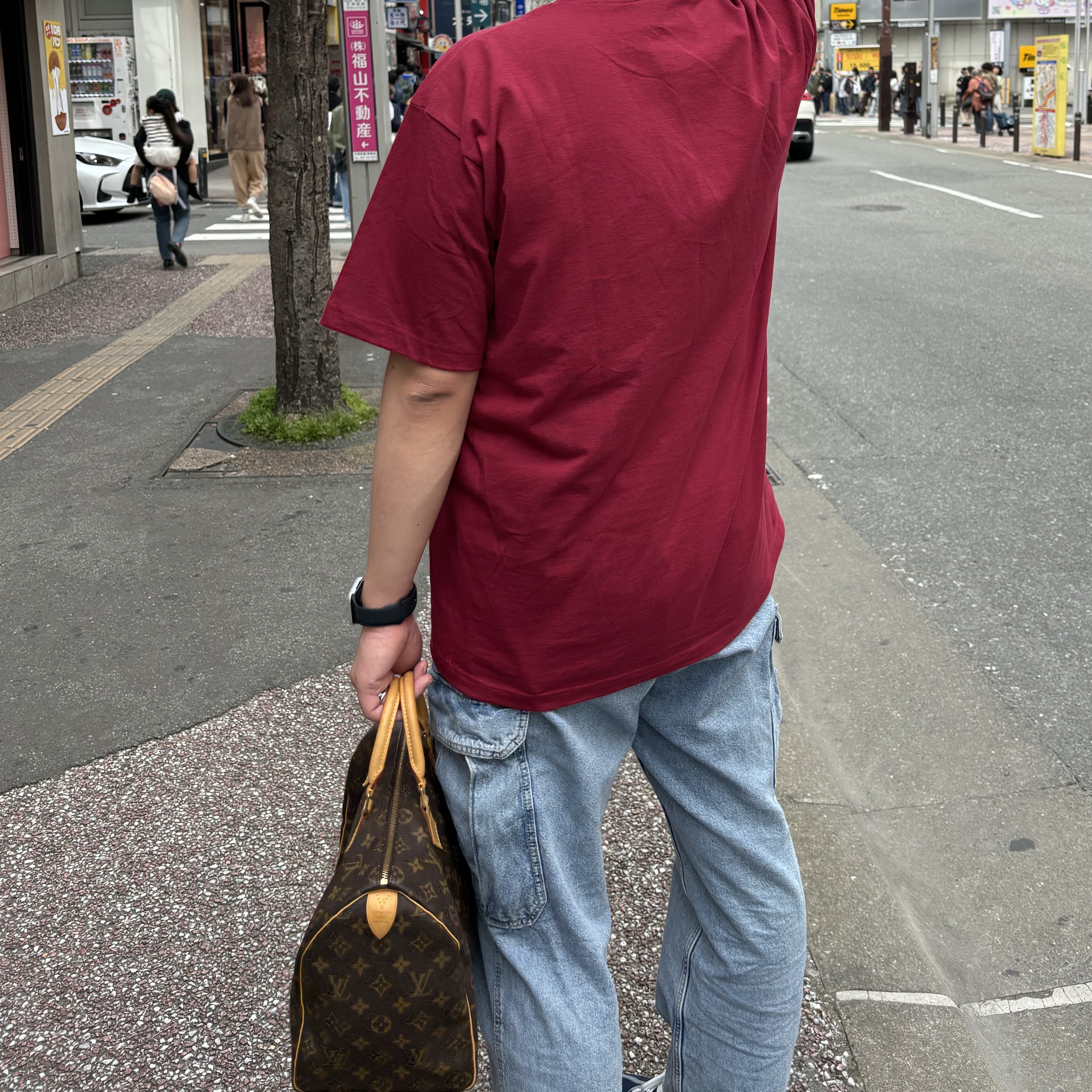 Louis Vuitton Speedy 30 Monogram 착용 스타일