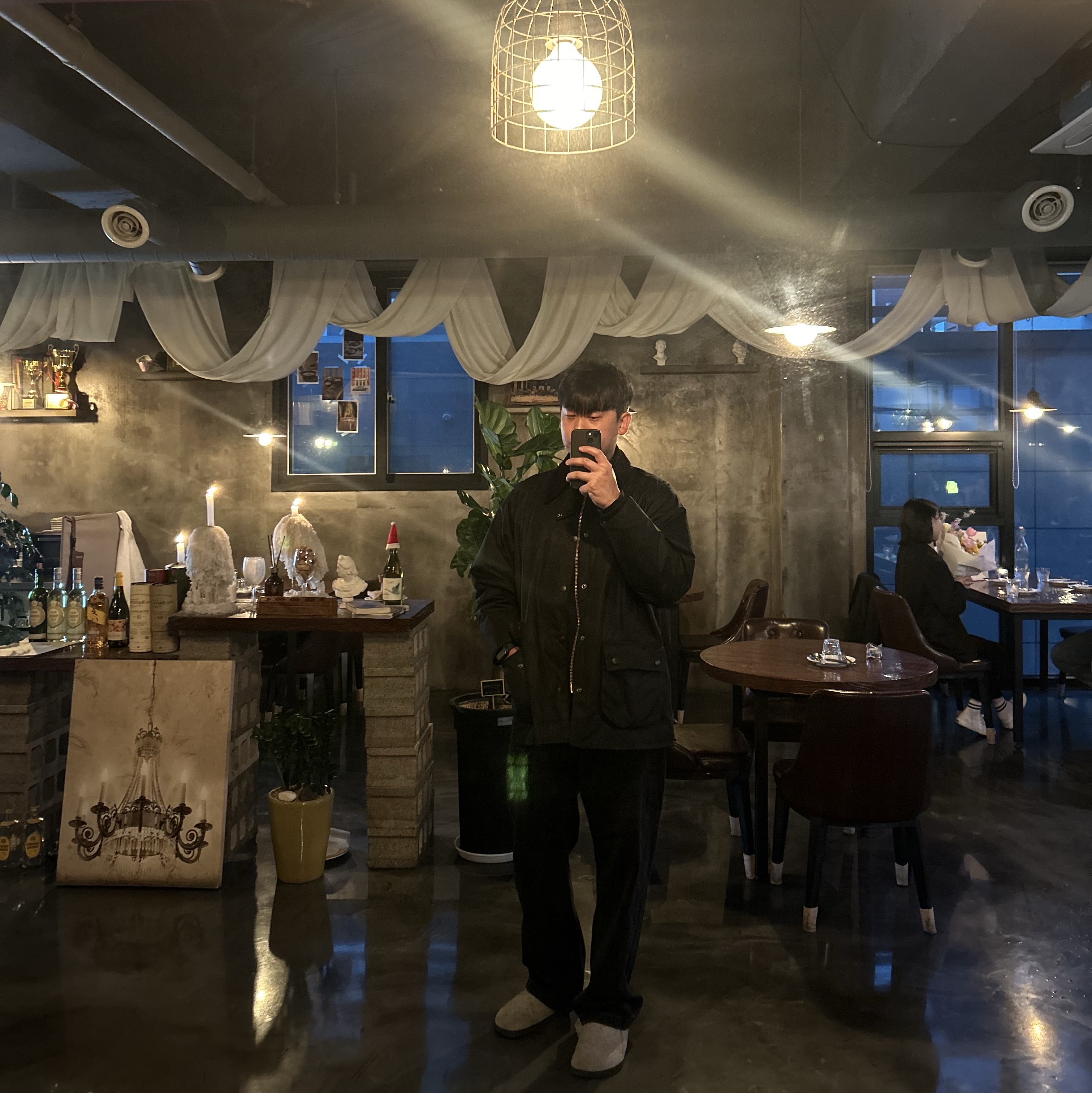 Barbour Bedale Wax Jacket Sage 착용 스타일