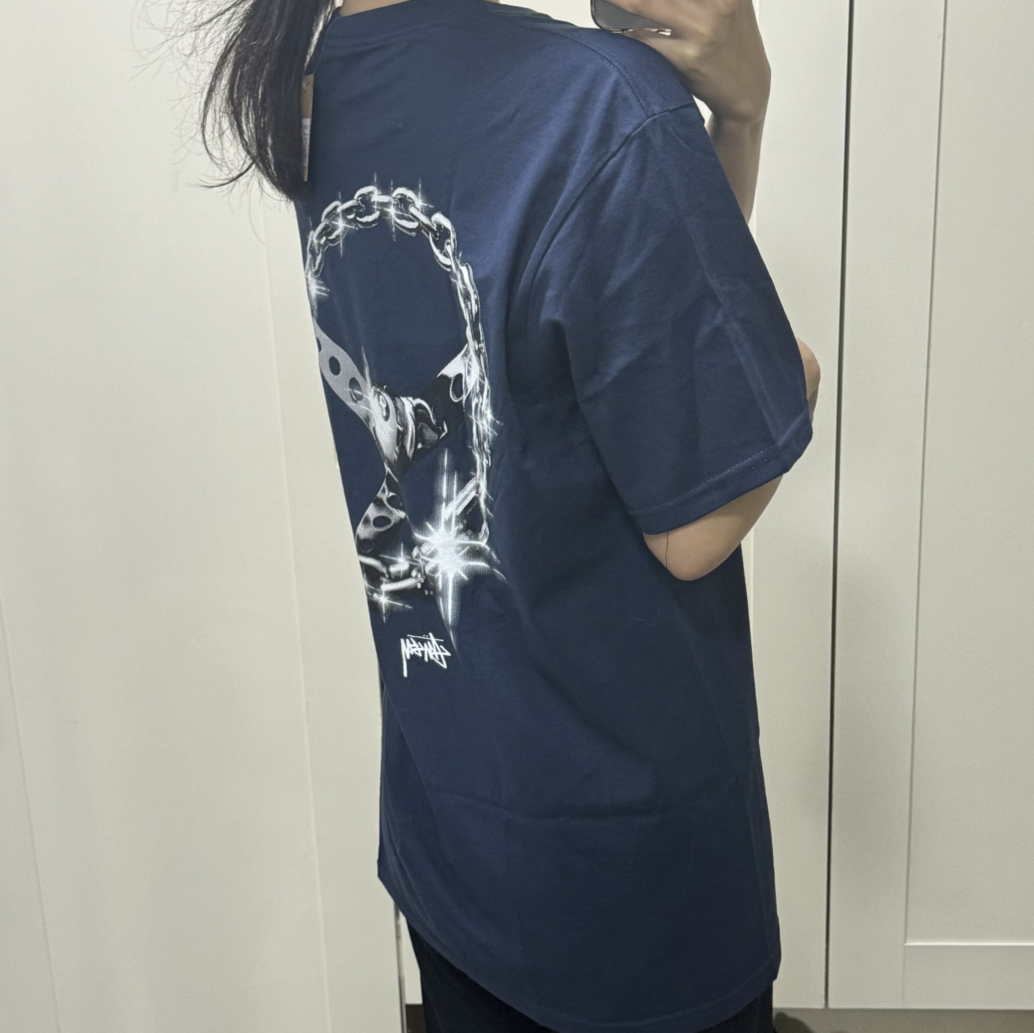 Stussy Chain Link T-Shirt Navy 착용 스타일