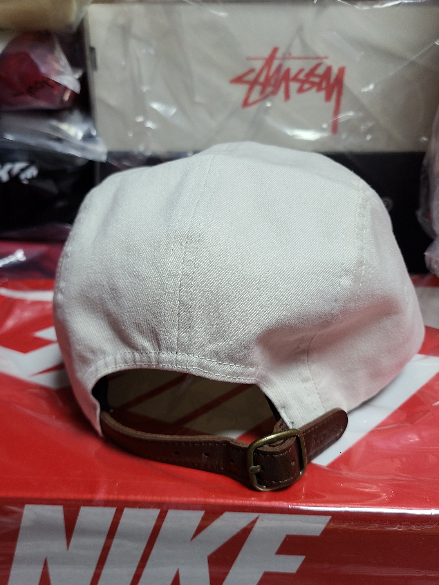 Supreme Washed Chino Twill Camp Cap Natural - 24SS 착용 스타일 - 2