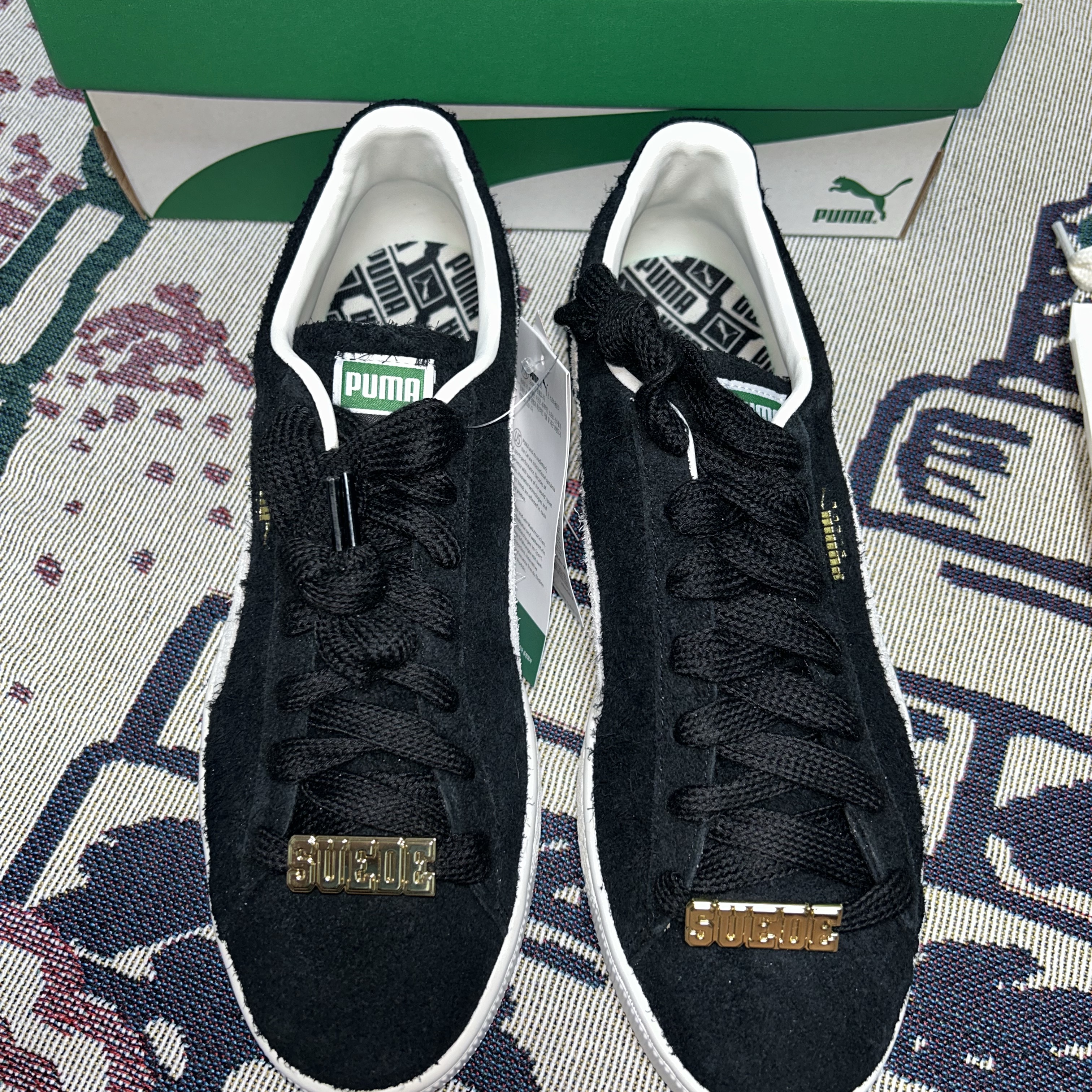 Puma Suede Fat Lace Black Warm White 착용 스타일 - 2