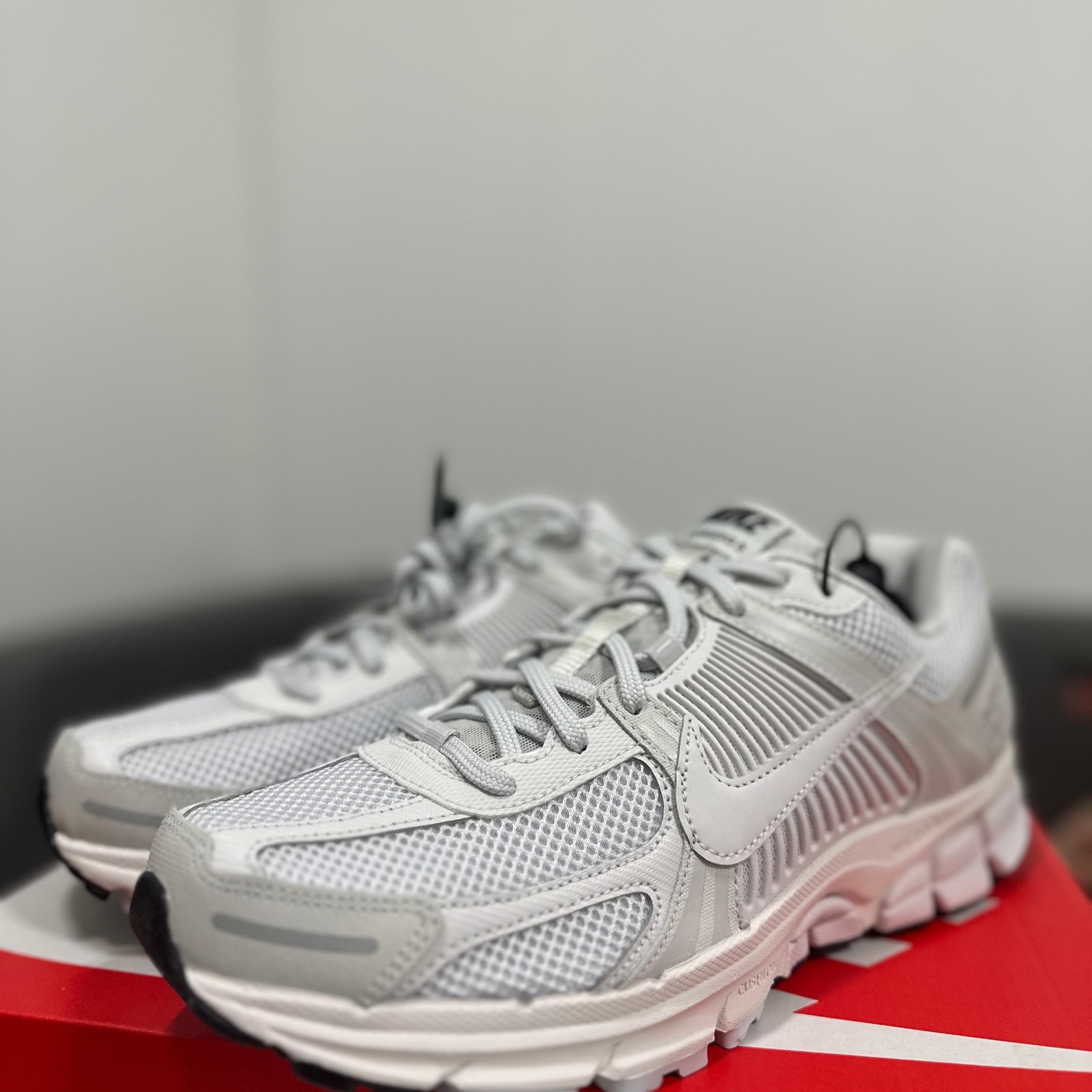 Nike Zoom Vomero 5 SP Vast Grey 2023 착용 스타일 - 3