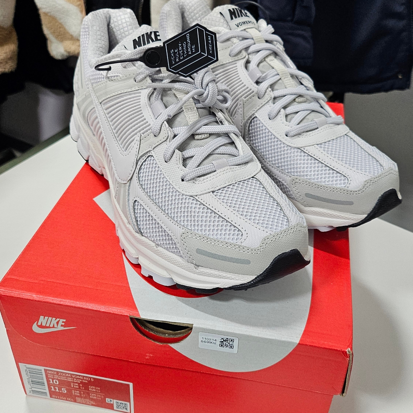 Nike Zoom Vomero 5 SP Vast Grey 2023 착용 스타일 - 4