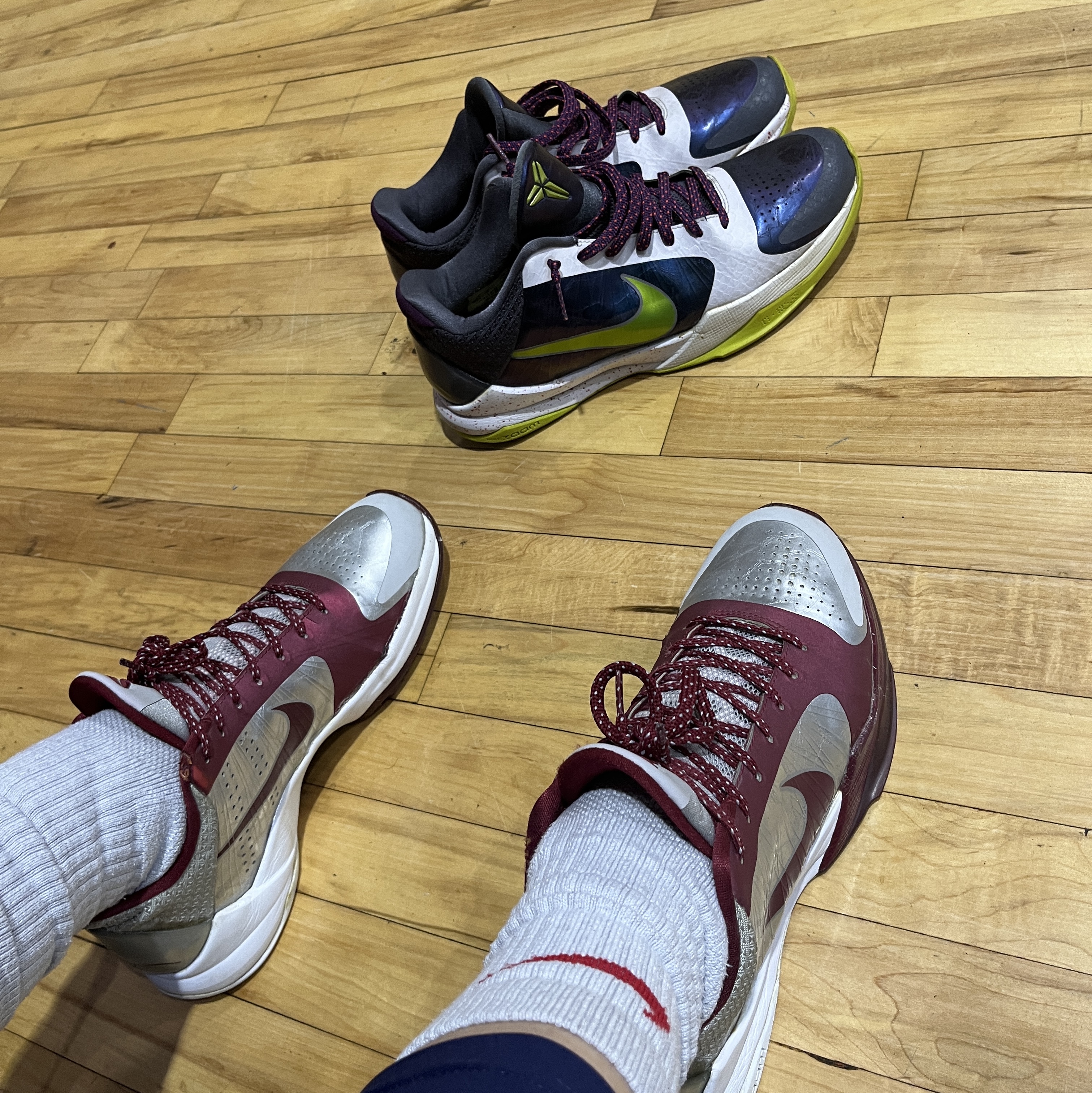 Nike Kobe 5 Lower Merion Aces Away, Nike Kobe 5 Chaos 착용 스타일