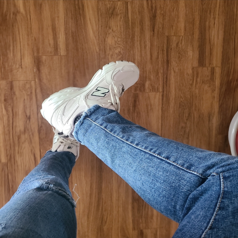 New Balance 530 Ivory 착용 스타일 - 2