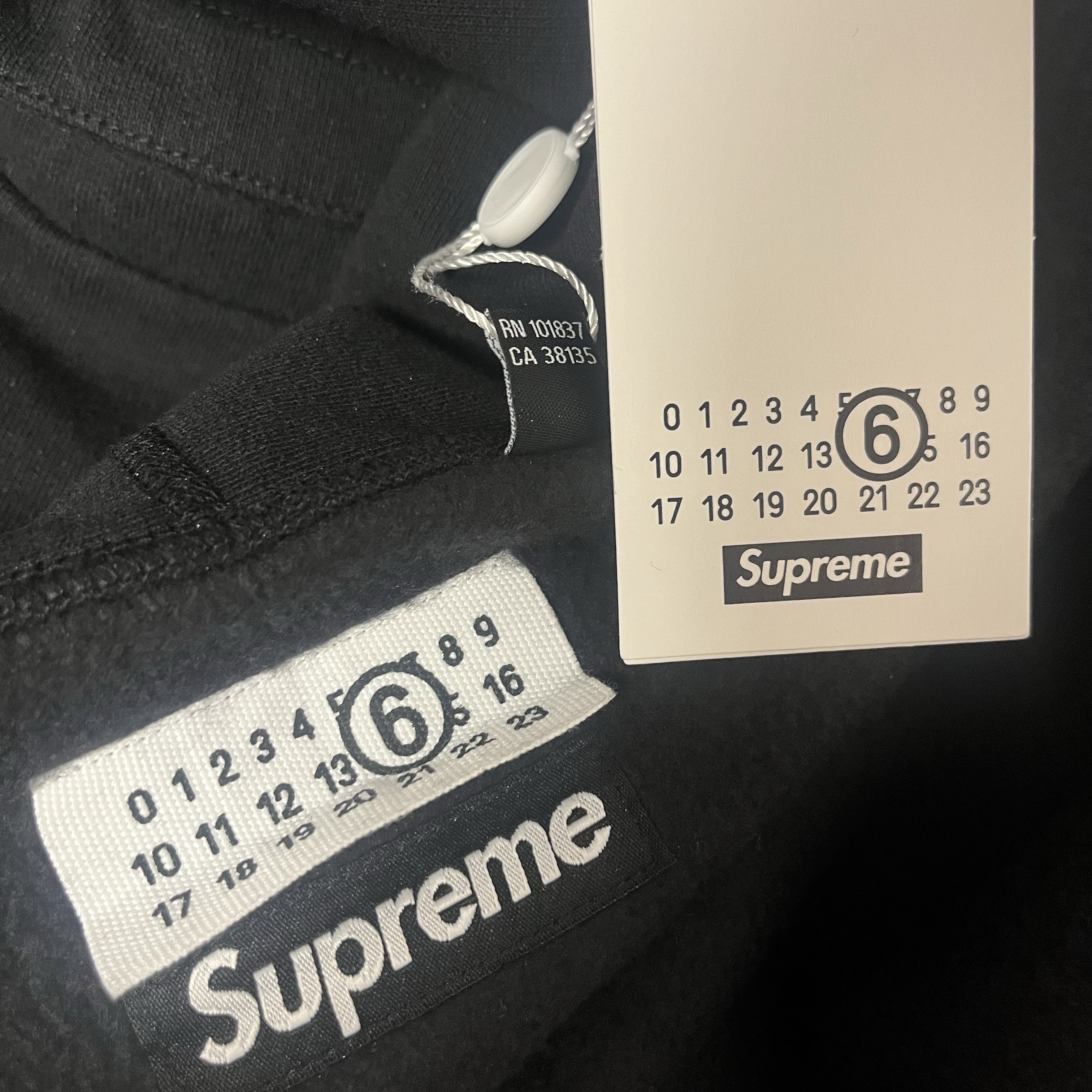Supreme x MM6 Maison Margiela Foil Box Logo Hooded Sweatshirt Black - 24SS 착용 스타일 - 2