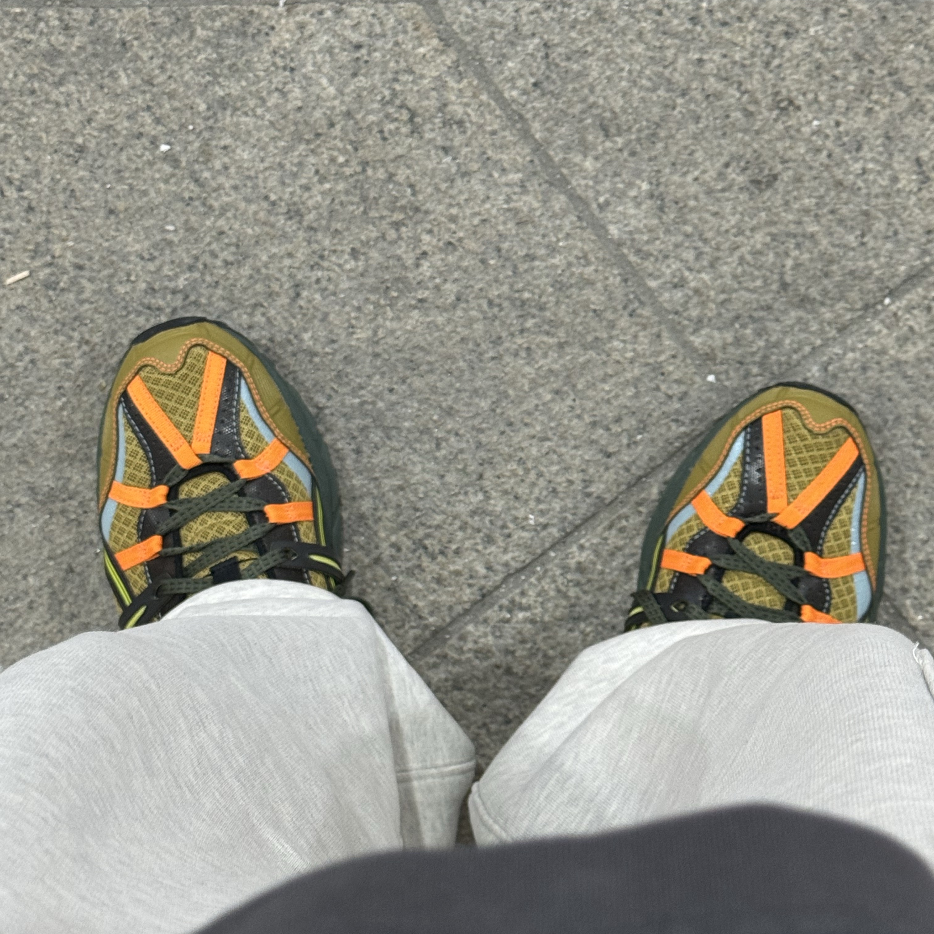 Asics x Andersson Bell Gel-Sonoma 15-50 Olive Oil Dark Brown 착용 스타일