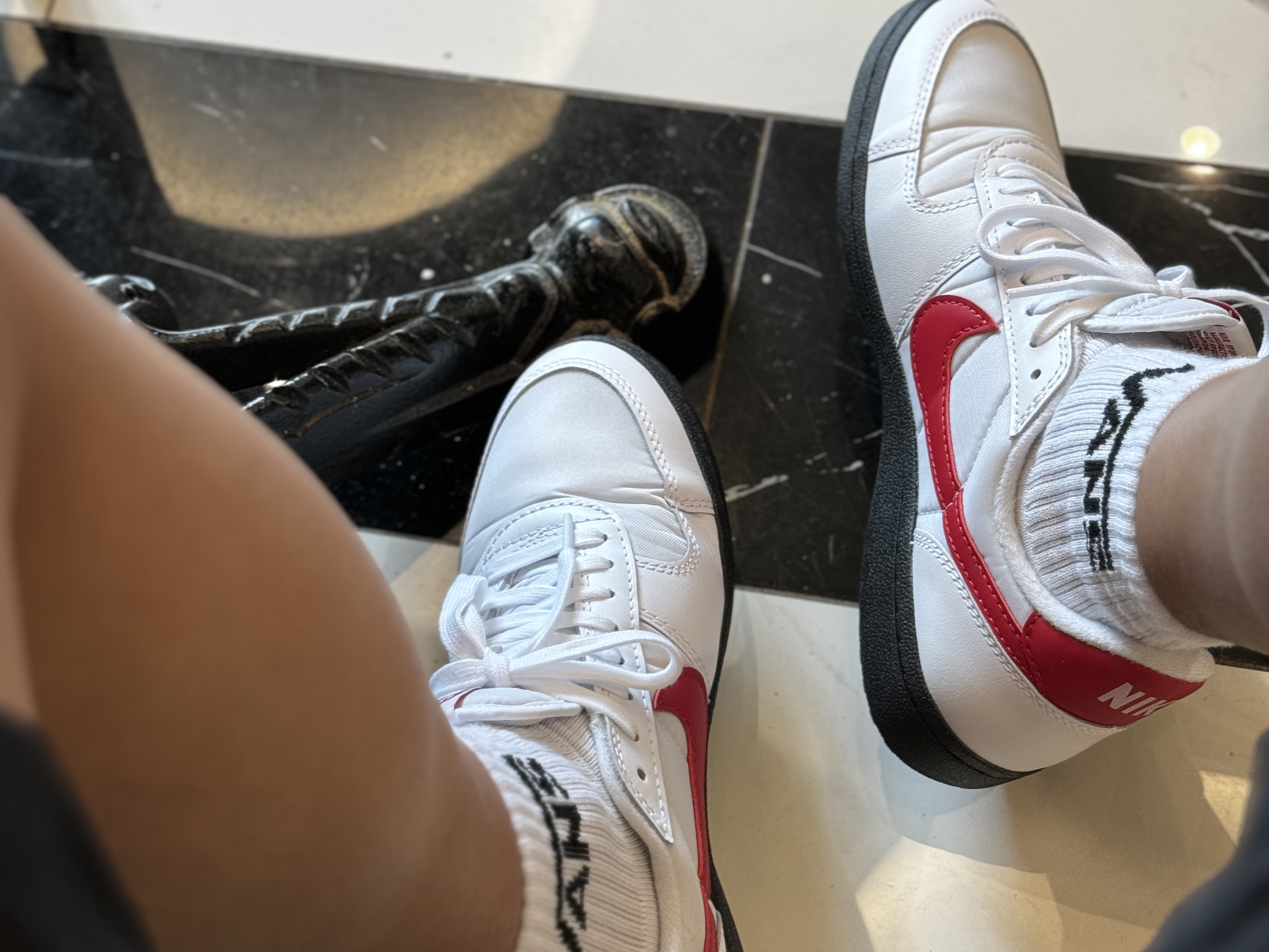 Nike Field General 82 SP White and Varsity Red 착용 스타일