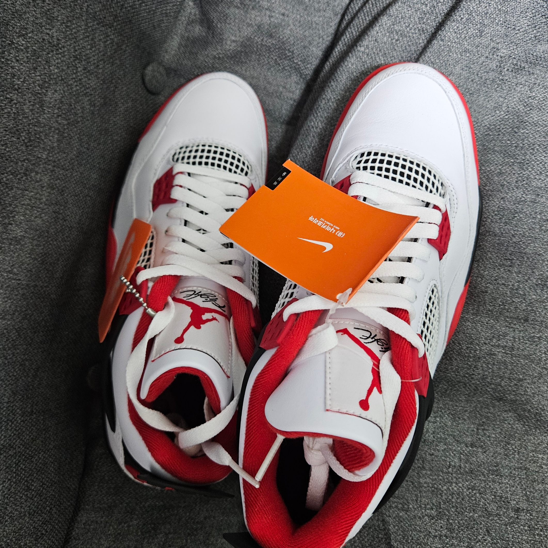 Jordan 4 Retro OG Fire Red 2020 착용 스타일