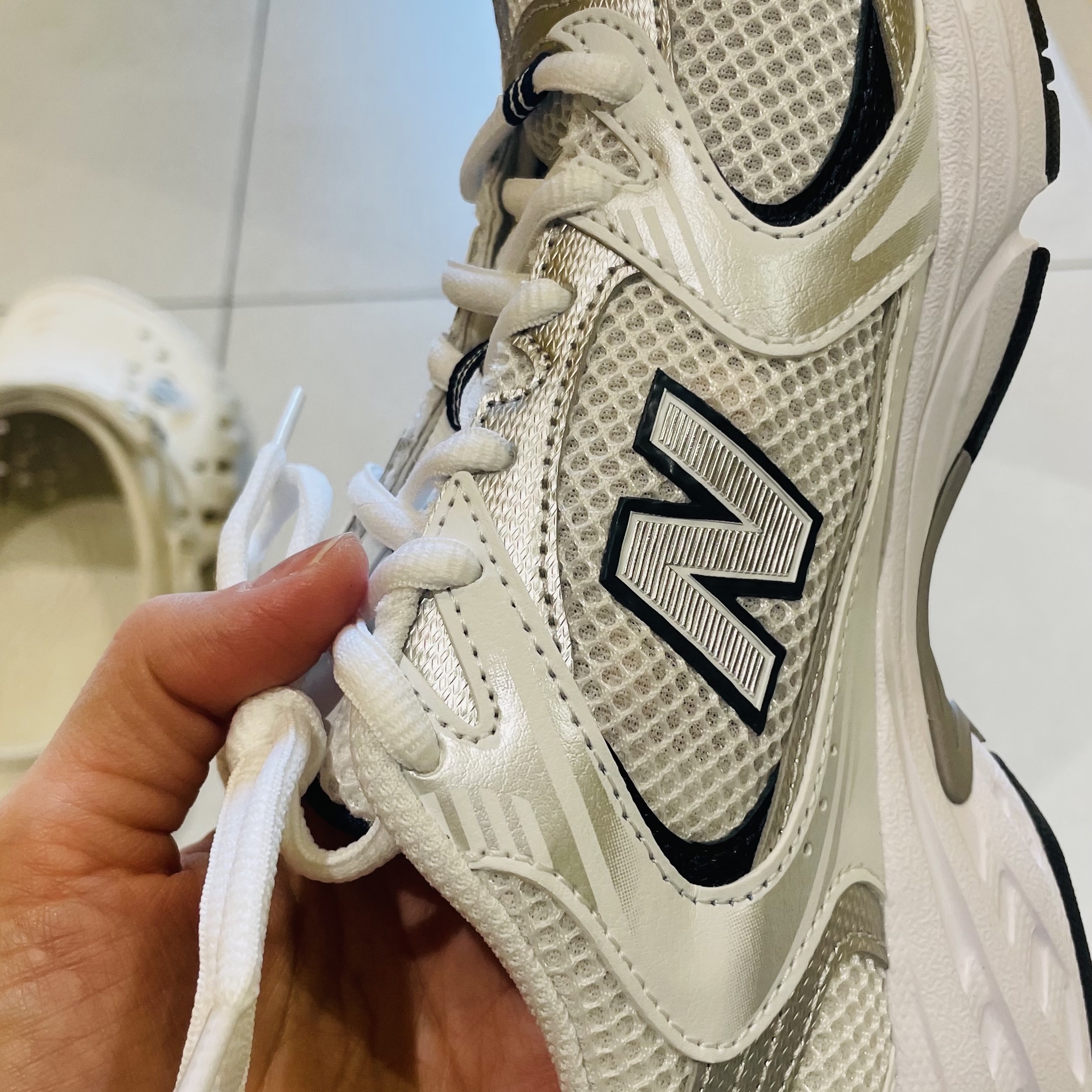 New Balance 530 White 착용 스타일