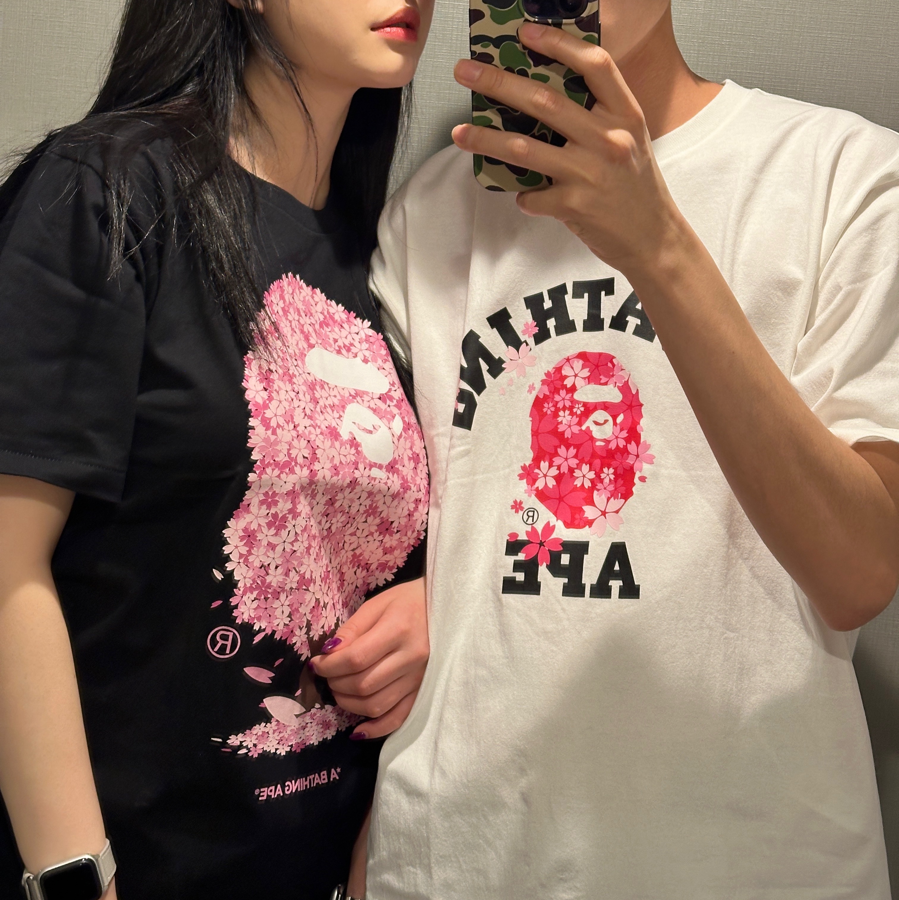 BAPE Sakura T-Shirt Black, BAPE Sakura College T-Shirts Black 착용 스타일