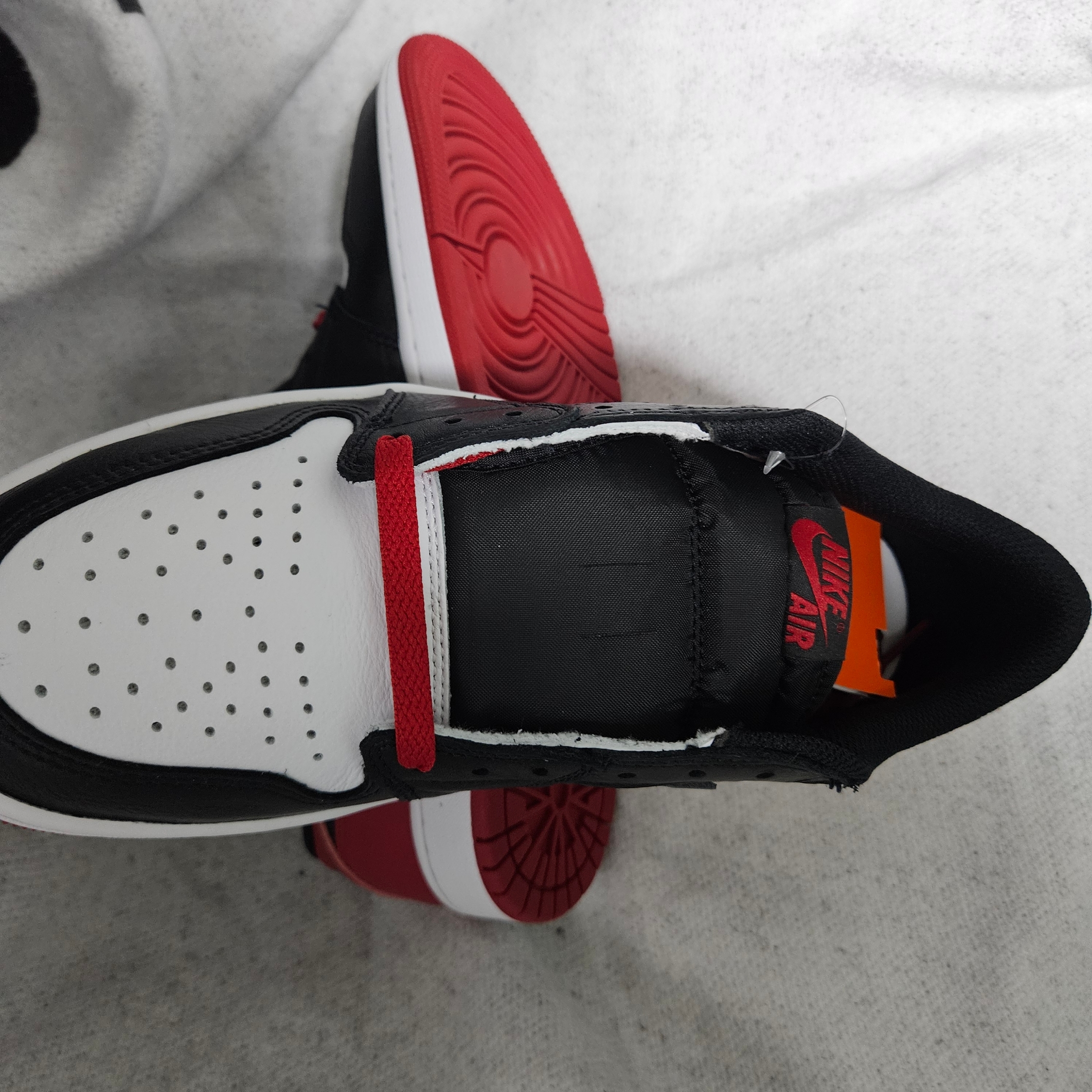 (GS) Jordan 1 Retro Low OG Black Toe 착용 스타일