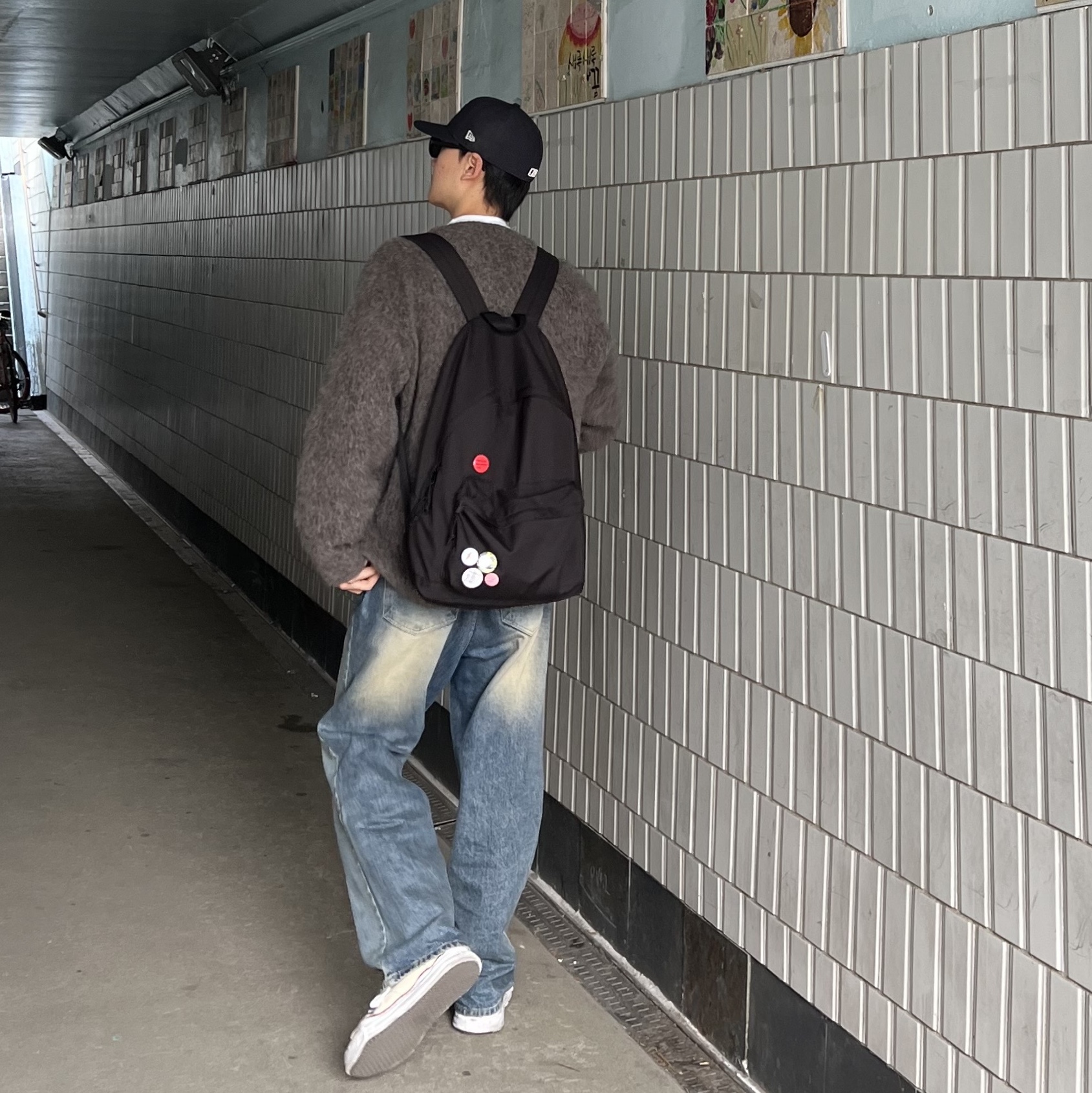 Our Legacy Cardigan Mole Grey Mohair, Maison Mihara Yasuhiro Peterson23 OG Sole Canvas Low-top Sneakers White 착용 스타일