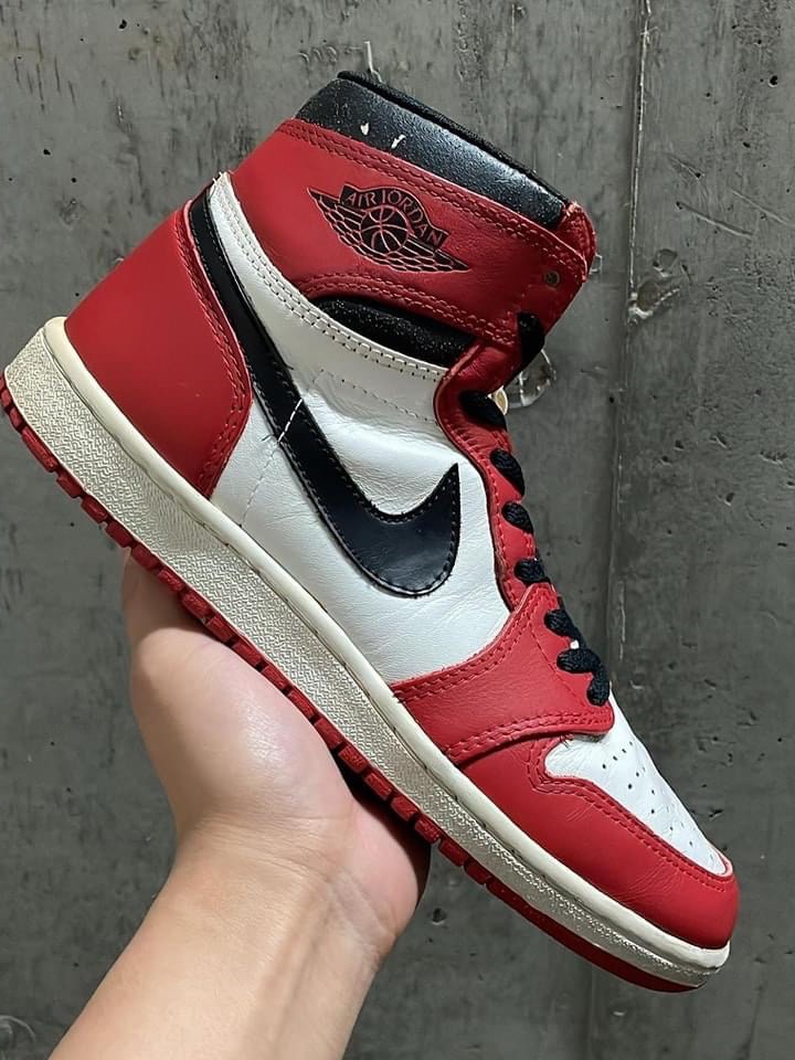 Jordan 1 OG Chicago 1985 착용 스타일 - 1