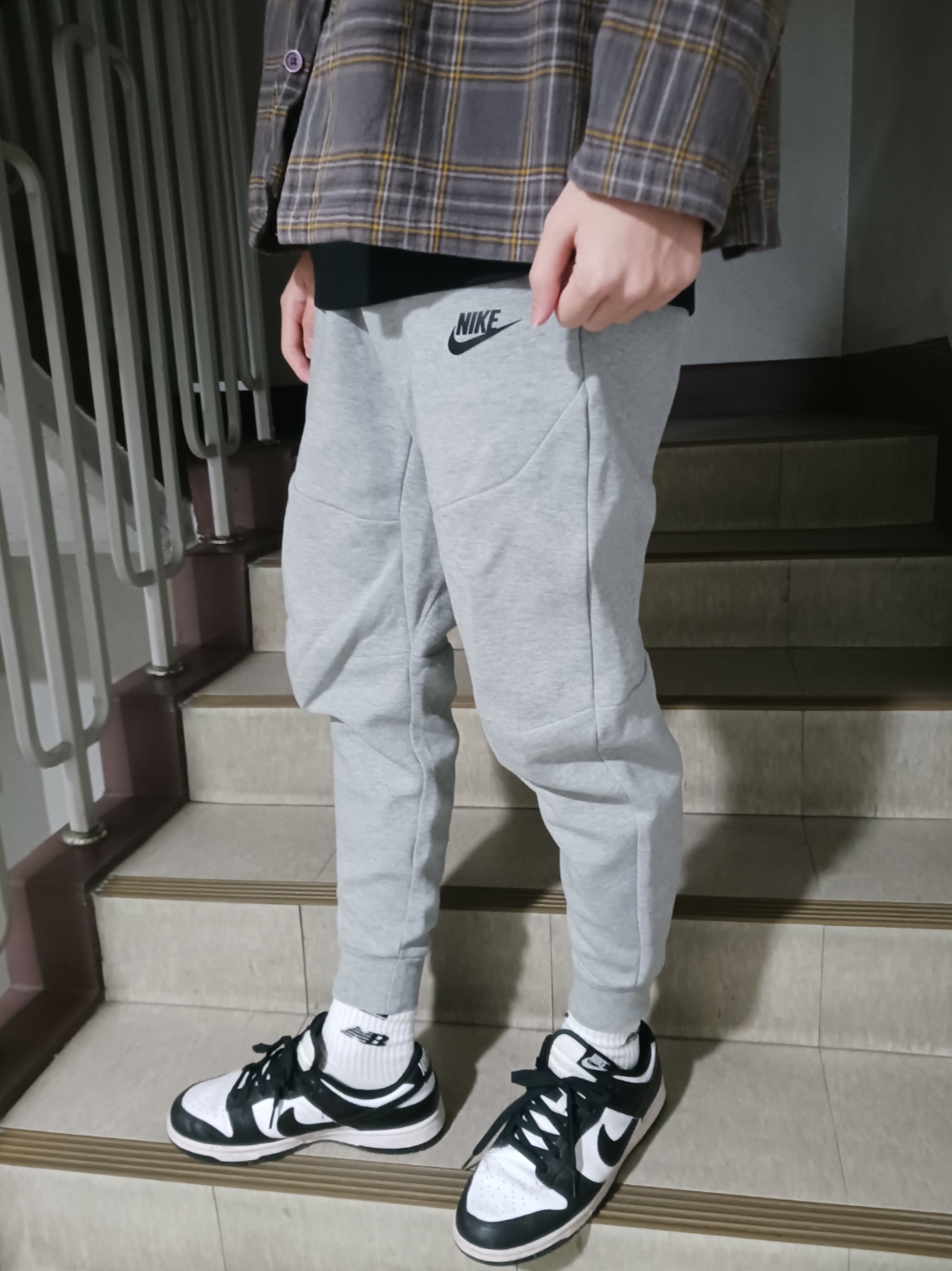 (W) Nike Dunk Low Black 착용 스타일 - 2