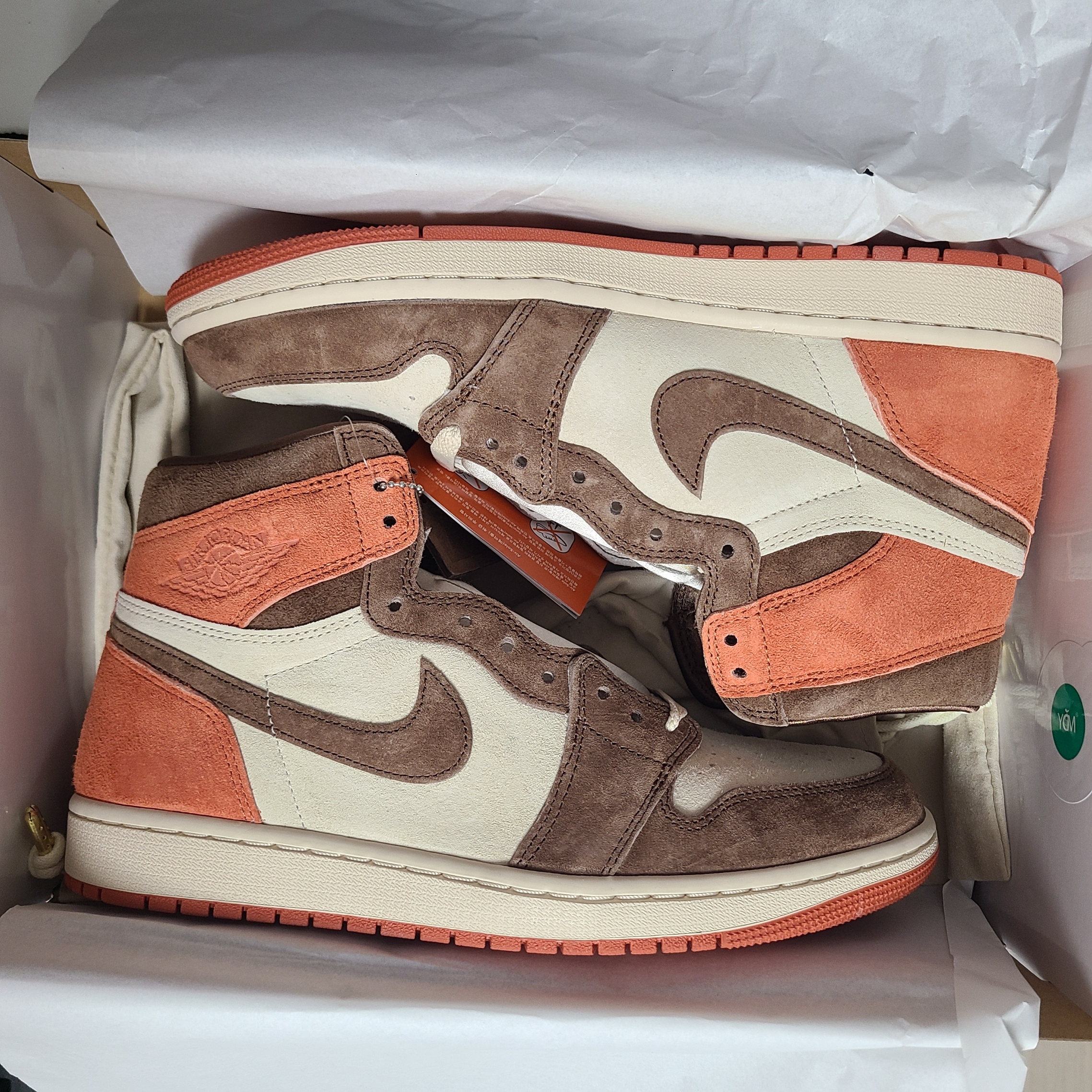 (W) Jordan 1 Retro High OG SP Cacao Wow Sanddrift 착용 스타일