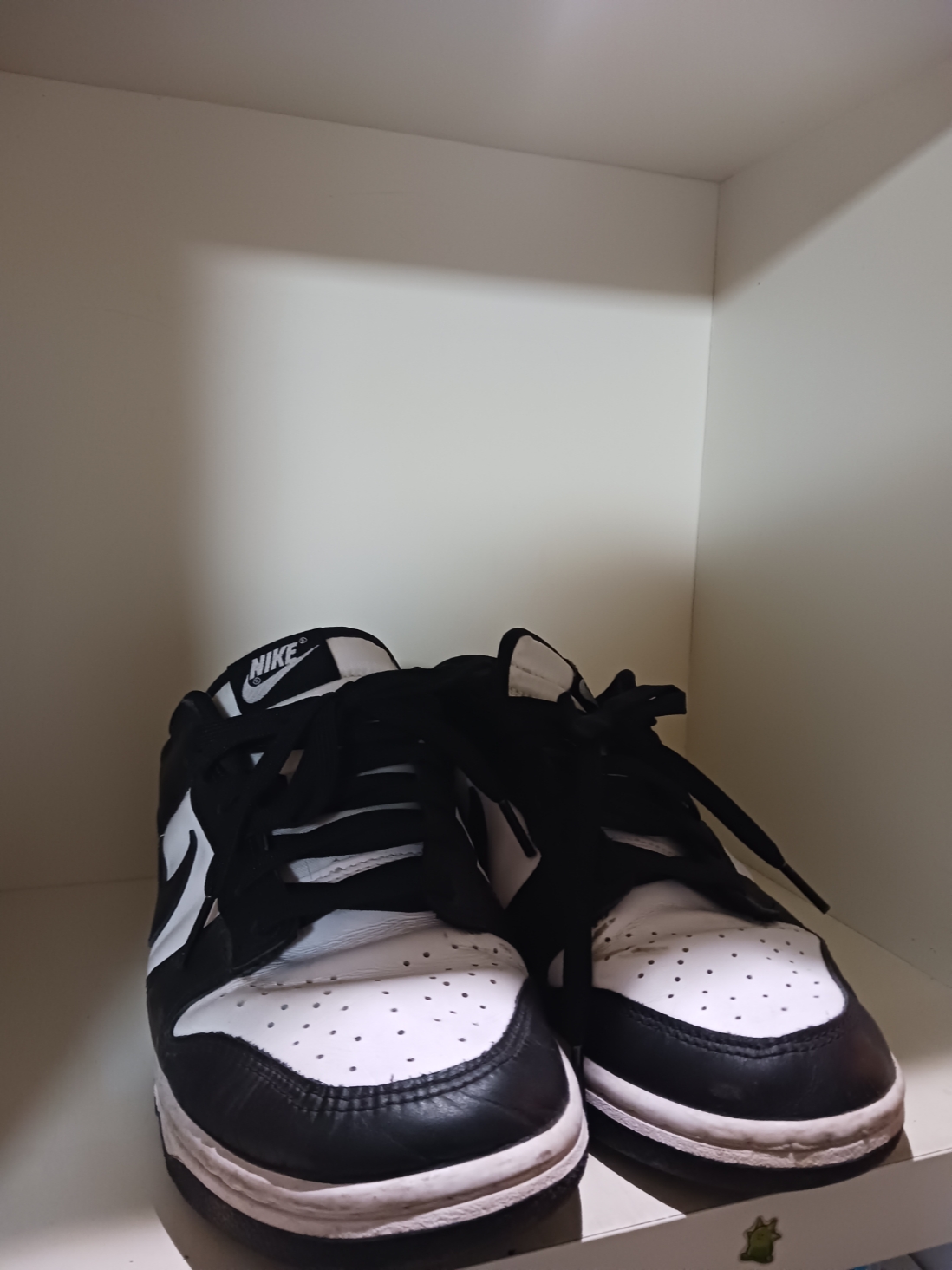 (W) Nike Dunk Low Black 착용 스타일 - 1