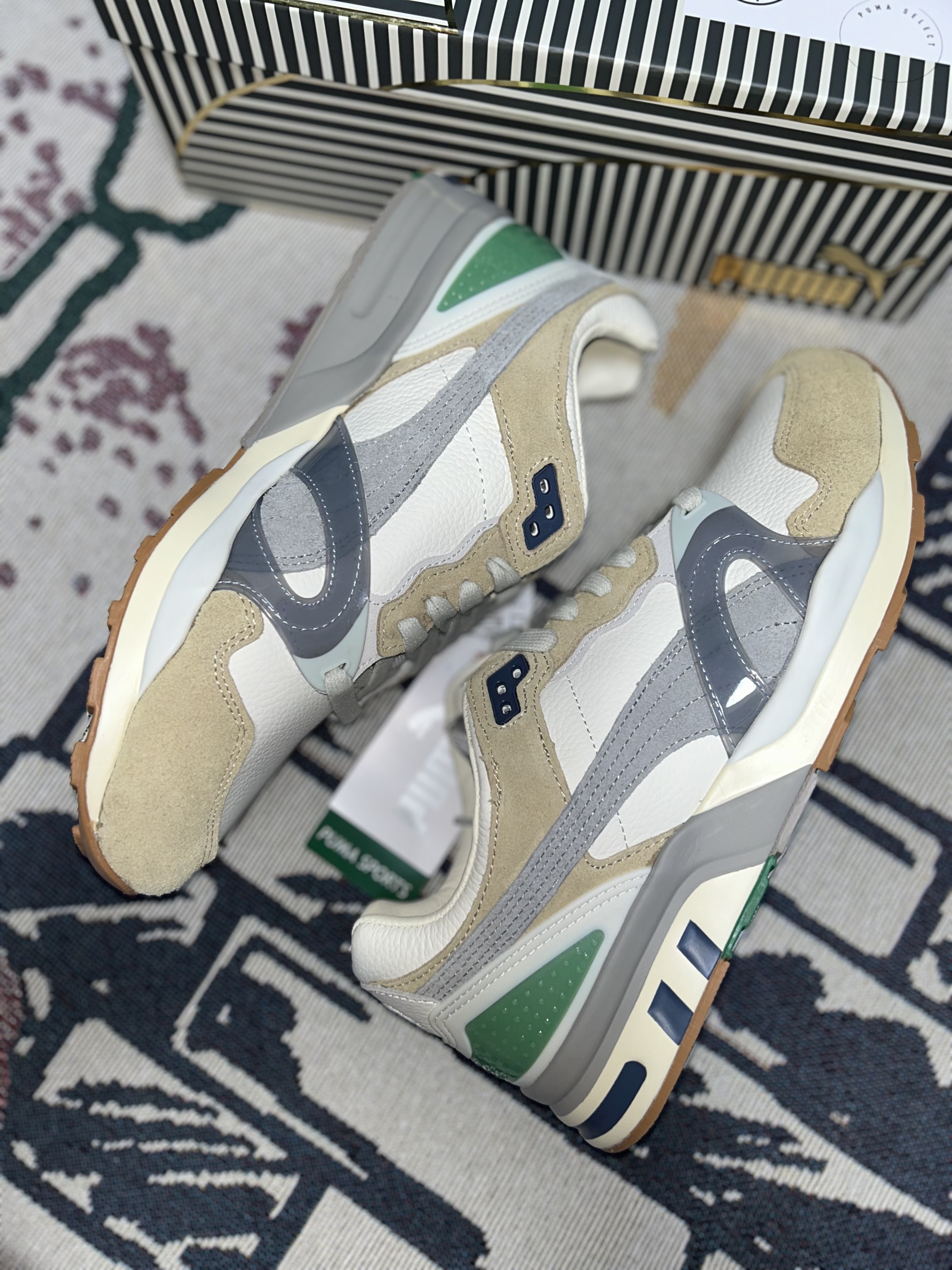 Puma x Rhuigi Trinomic XT-2 Sand Dune Warm White 착용 스타일 - 5