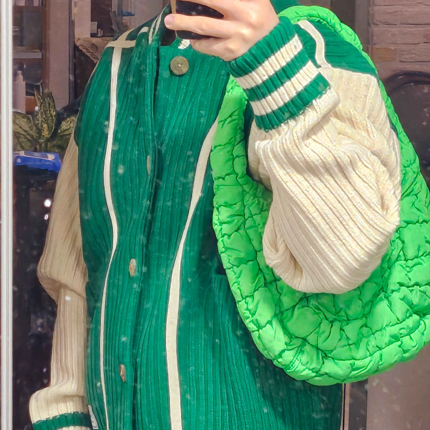 Ader Error Tomb Cardigan Green, Maison Mihara Yasuhiro Blakey OG Sole Canvas Low-top Sneakers Green 착용 스타일 - 5