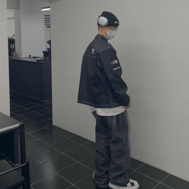 Gentle Monster x Maison Margiela MM009 Clear Black Gradient, Maison Mihara Yasuhiro Blakey OG Sole Canvas Low-top Sneakers Black White 착용 스타일