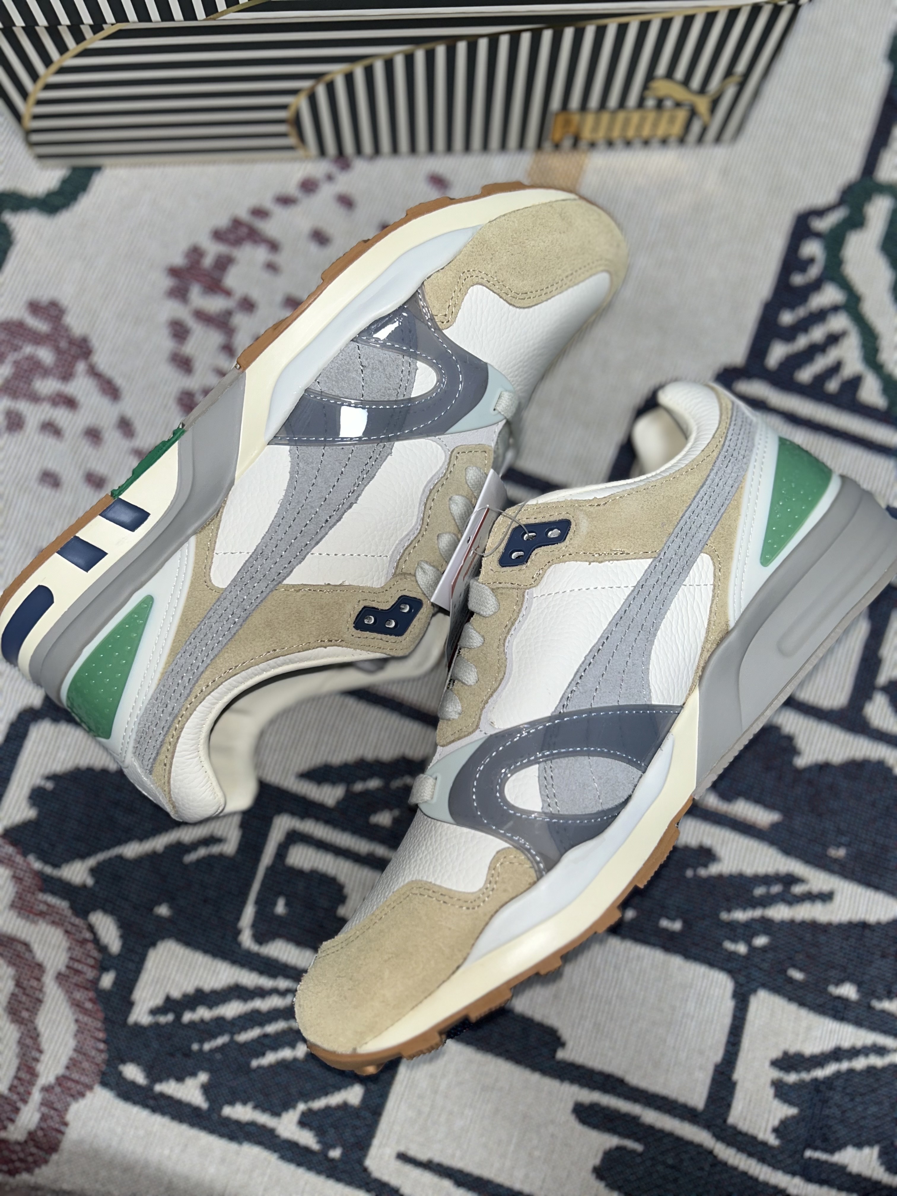Puma x Rhuigi Trinomic XT-2 Sand Dune Warm White 착용 스타일 - 4