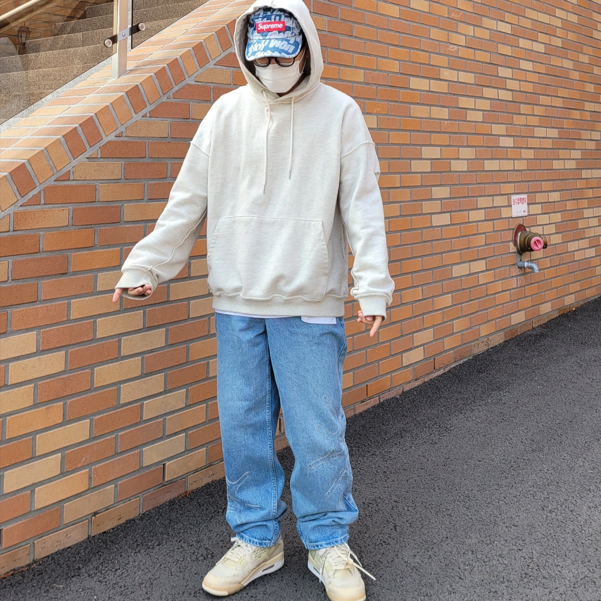 Supreme Fat Tip Jacquard Denim Camp Cap Blue - 22SS, (W) Jordan 4 x Off-White Retro SP Sail 착용 스타일