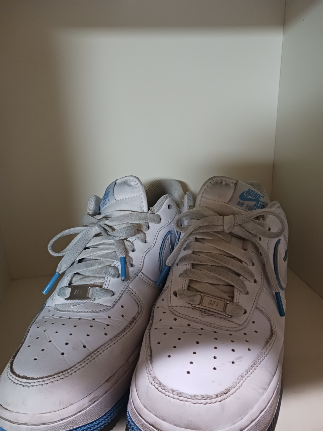 Nike Air Force 1 '07 White University Blue 착용 스타일 - 1