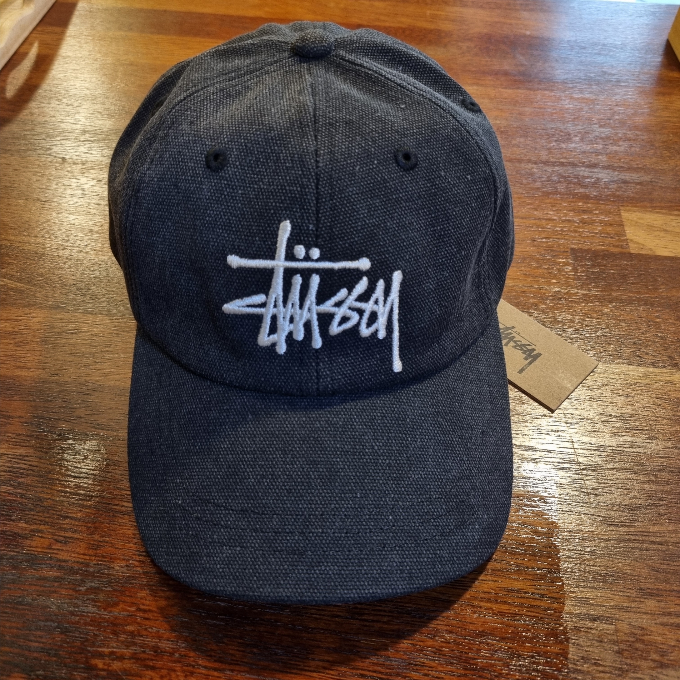 Stussy Canvas Big Basic Low Pro Cap Black 착용 스타일