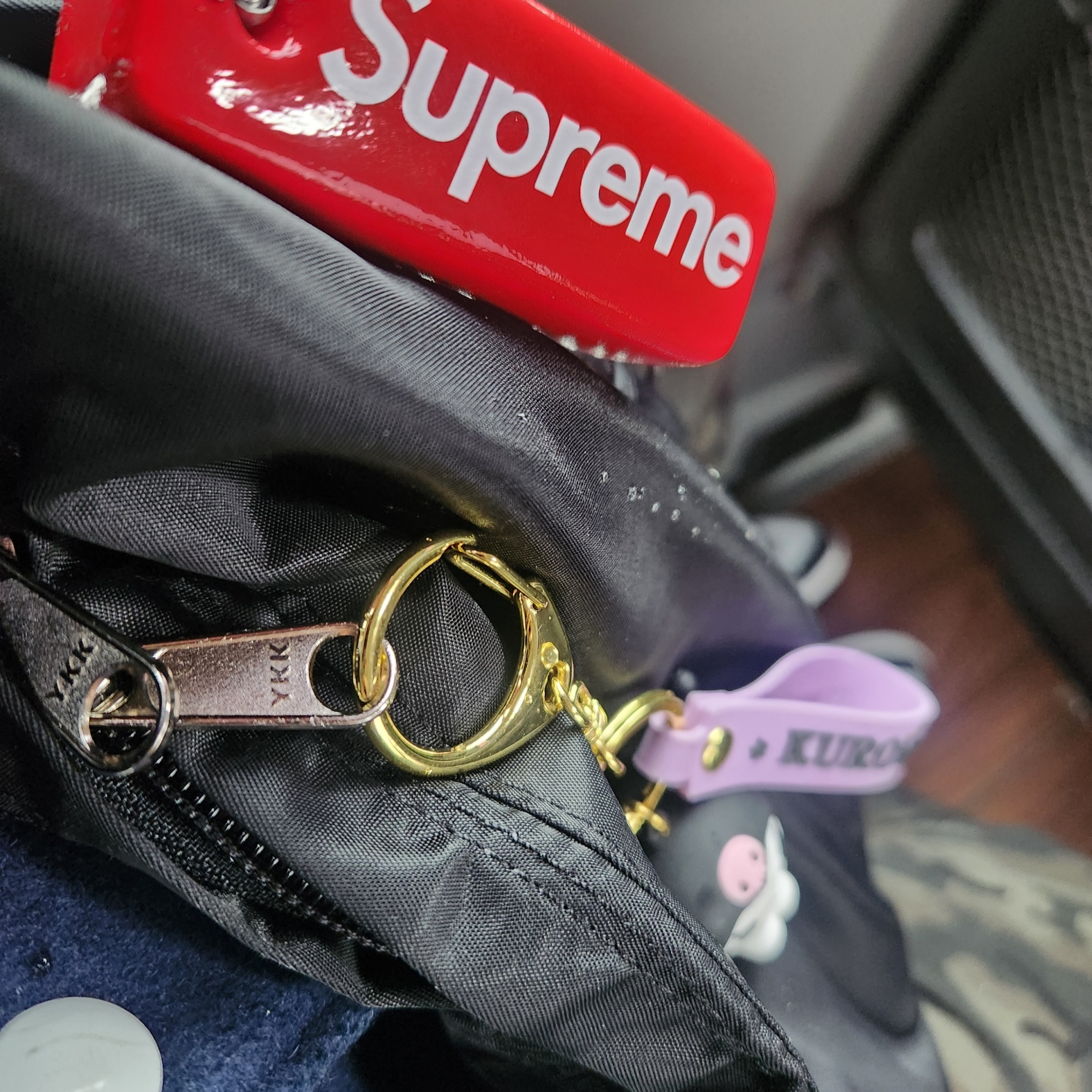 Supreme Floating Keychain Red - 23FW, Sanrio Kuromi Three-Dimensional Key Holder 착용 스타일