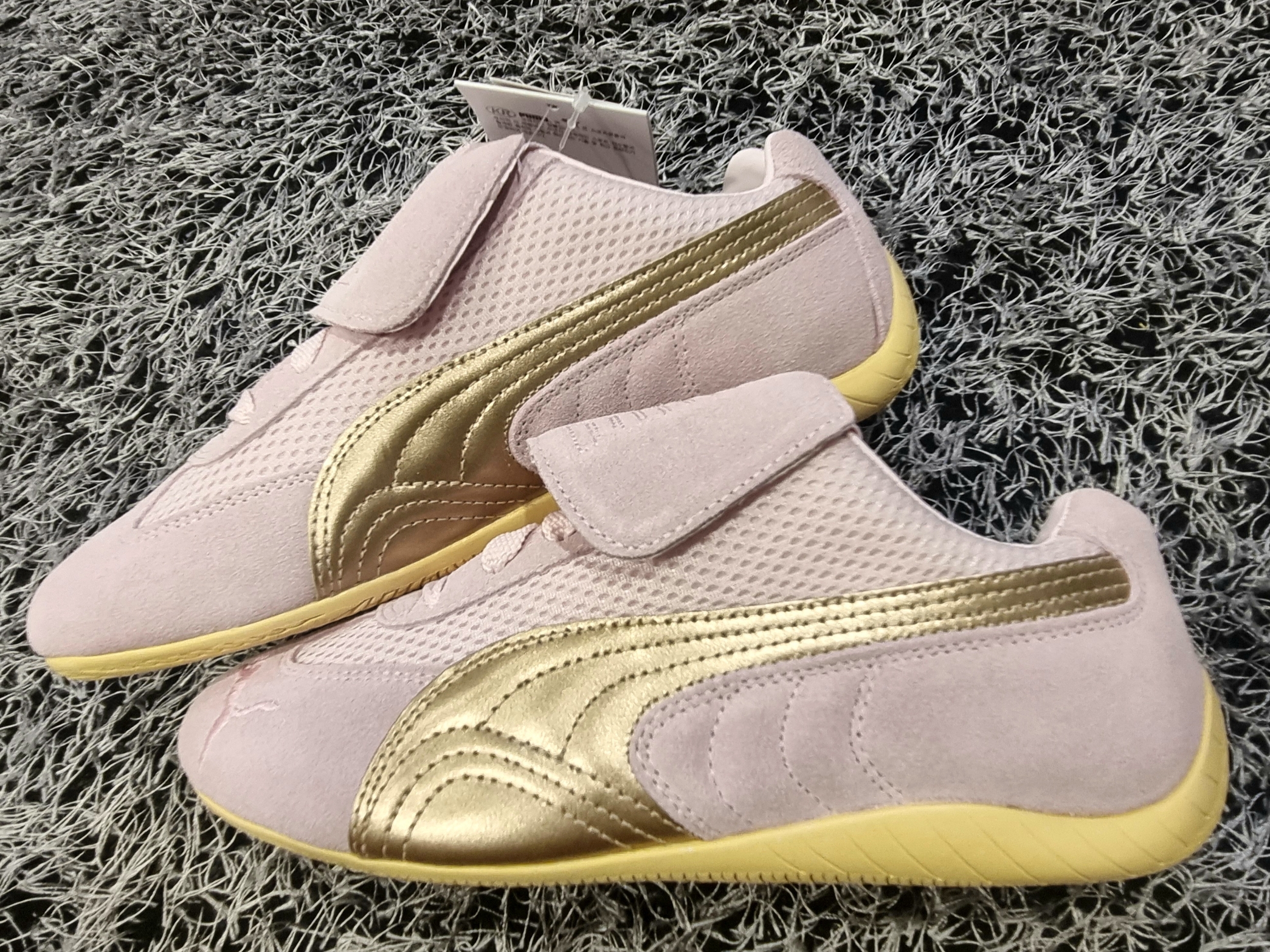 Puma x Open Yy Speedcat Whisp of Pink Chamomile 착용 스타일 - 3