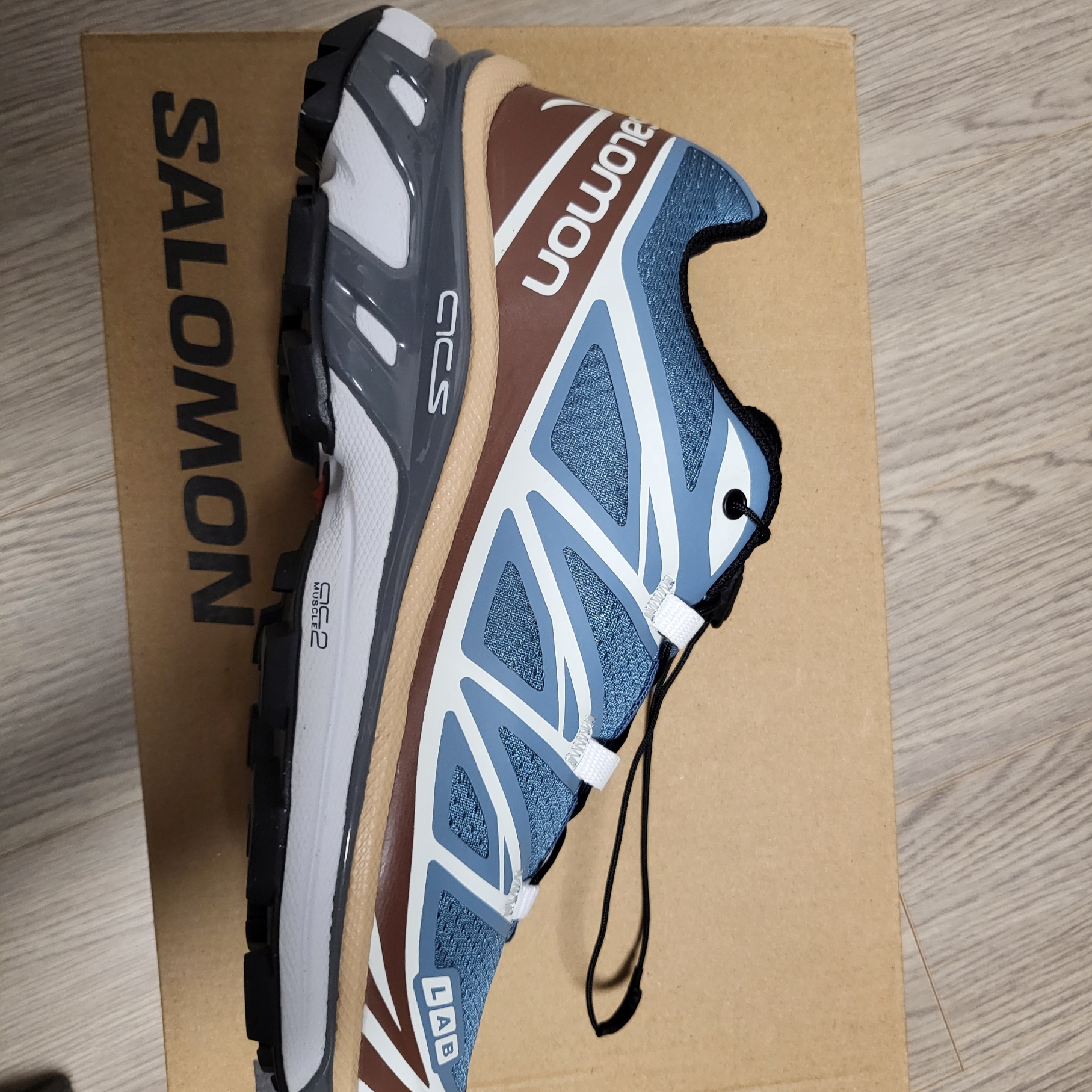 Salomon XT-6 Aegean Blue Tortoise Shell 착용 스타일