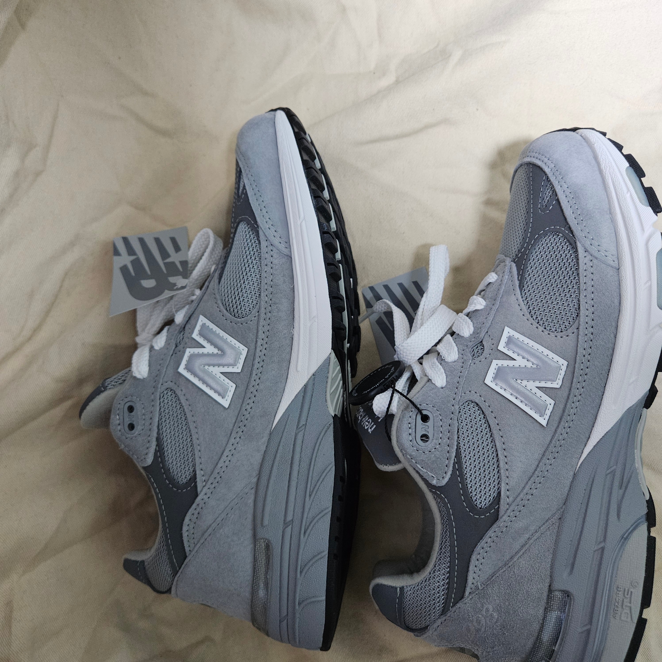 New Balance 993 Made in USA Grey - D Standard 착용 스타일