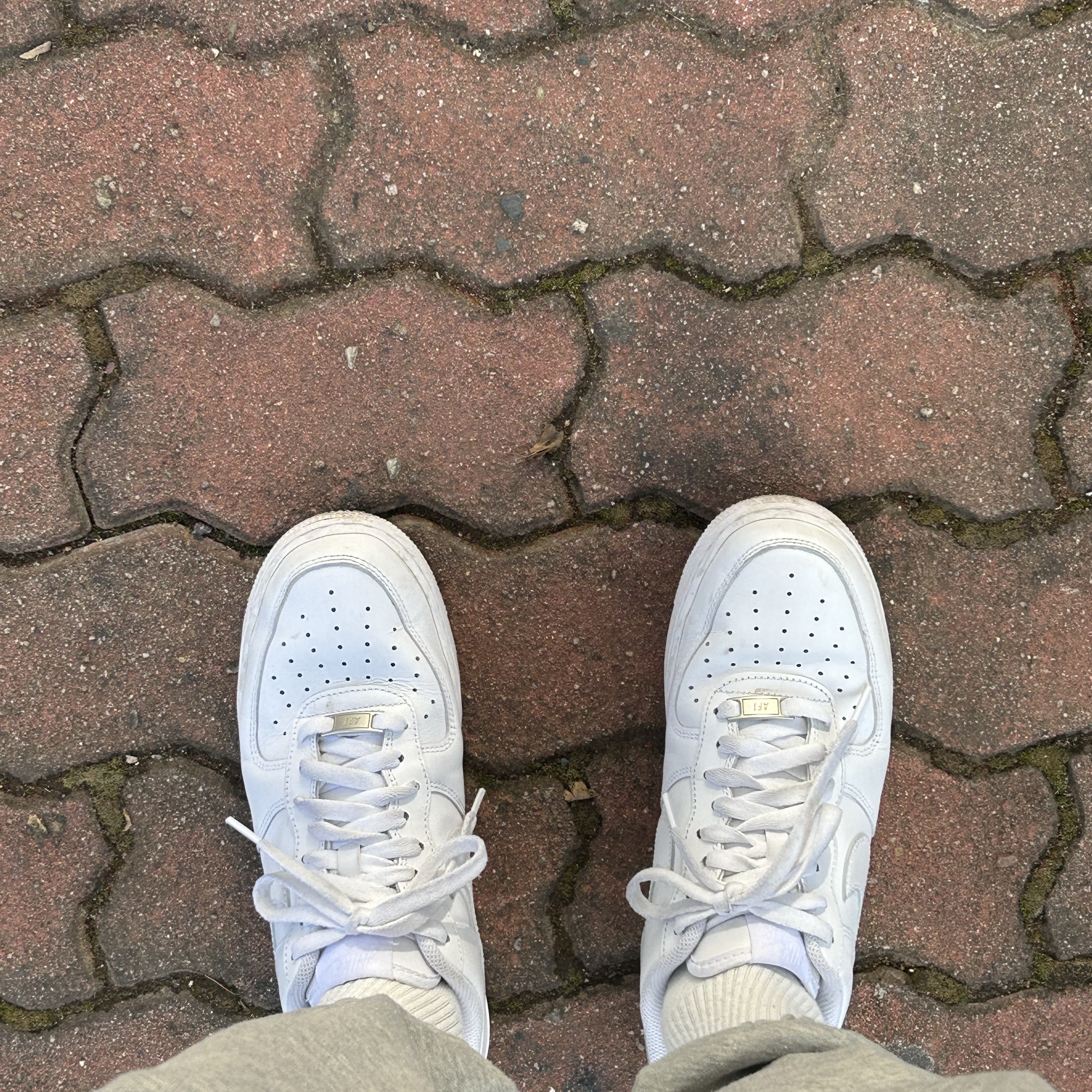 Nike Air Force 1 '07 Low White 착용 스타일