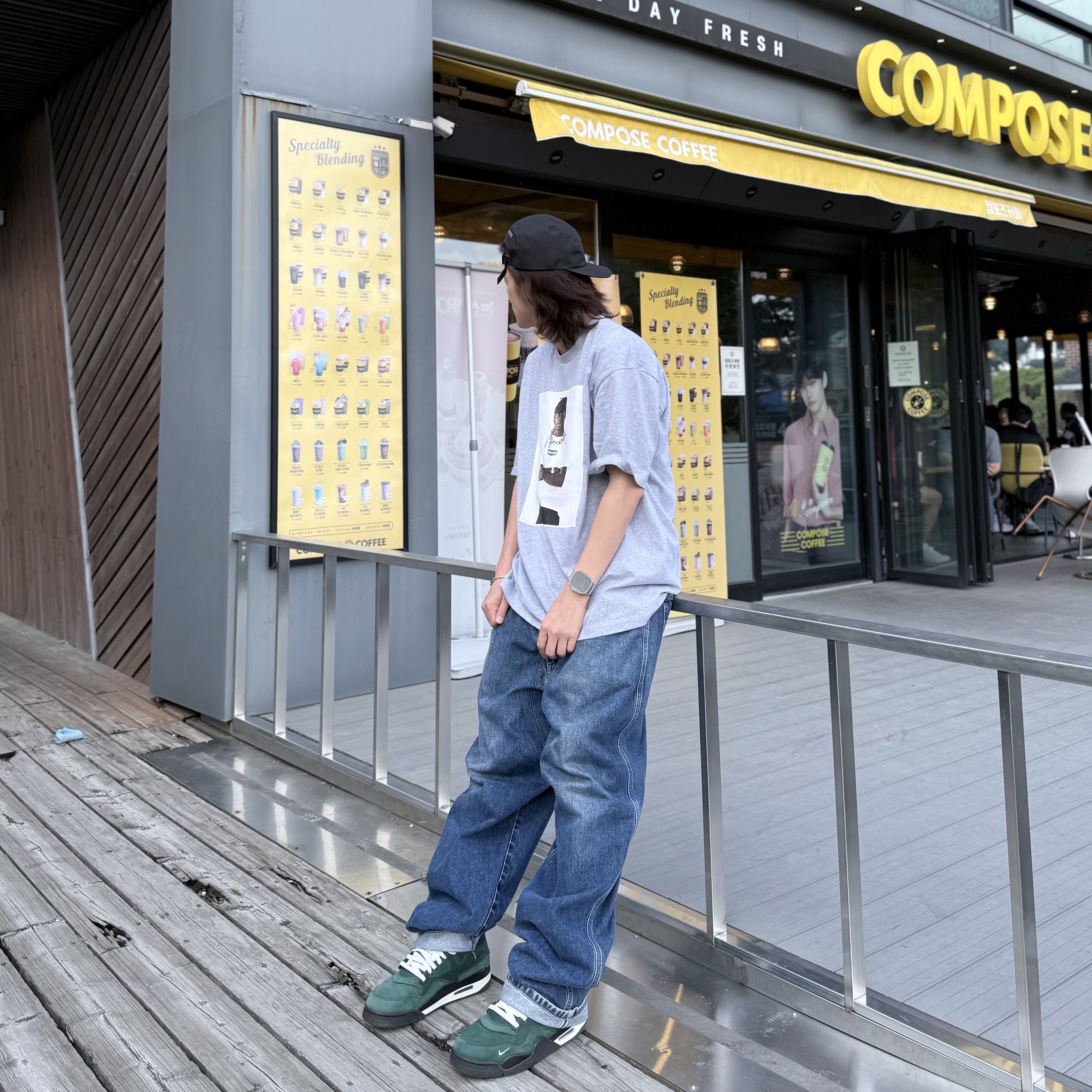 Jordan 4 x Nigel Sylvester RM SP Fence Green, Supreme Tyler The Creator T-Shirt Heather Grey - 24FW 착용 스타일 - 2