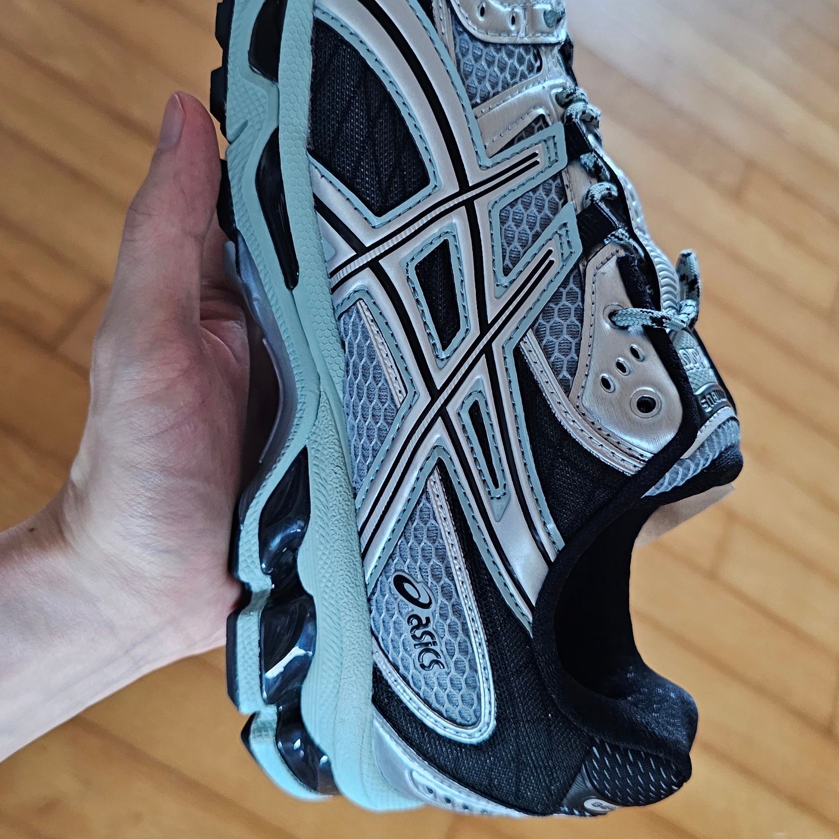 Asics Gel-Nimbus 10.1 Ocean Haze Pure Silver 착용 스타일
