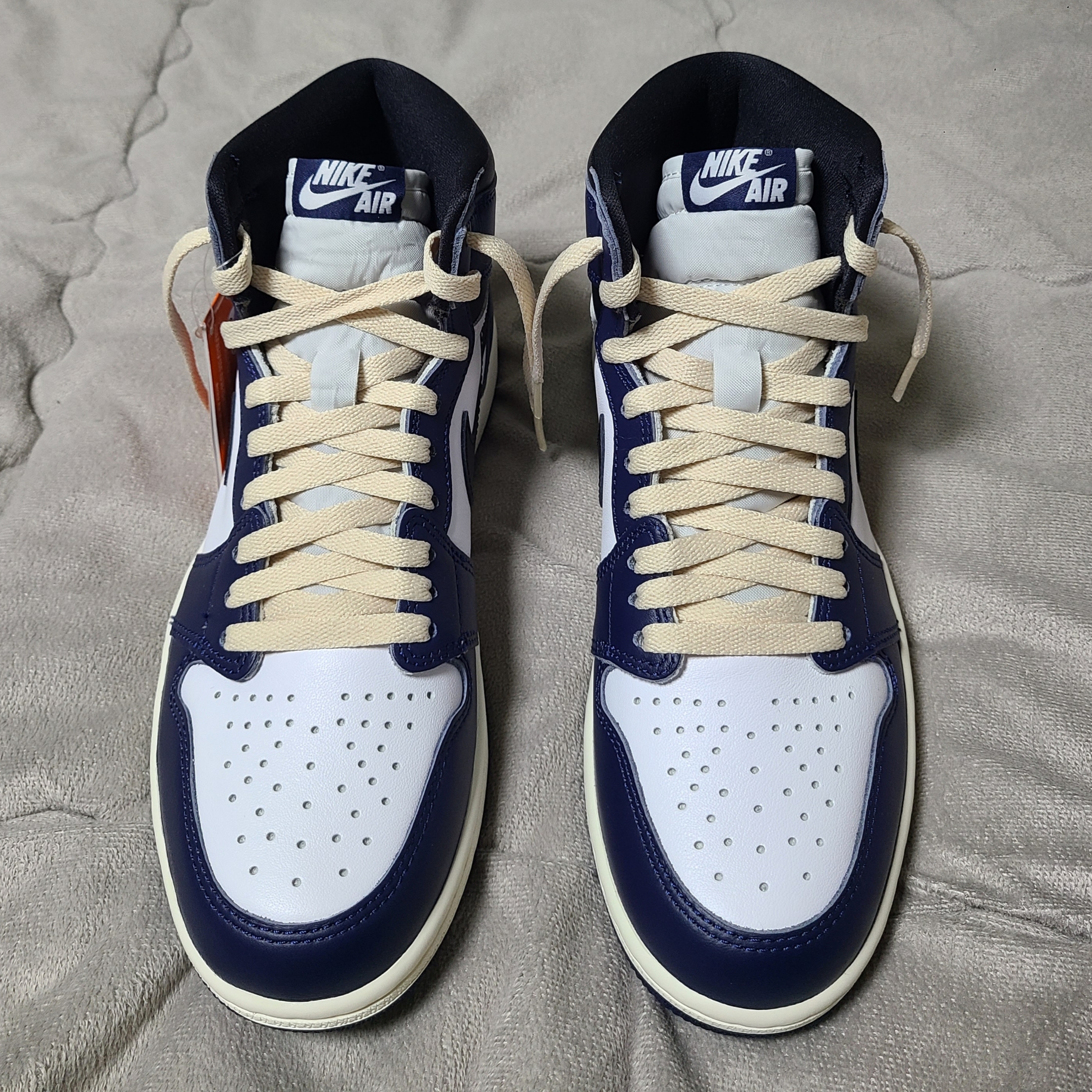 Jordan 1 Retro High OG Midnight Navy, (W) Nike Air Force 1 Low Gorge Green 착용 스타일 - 2