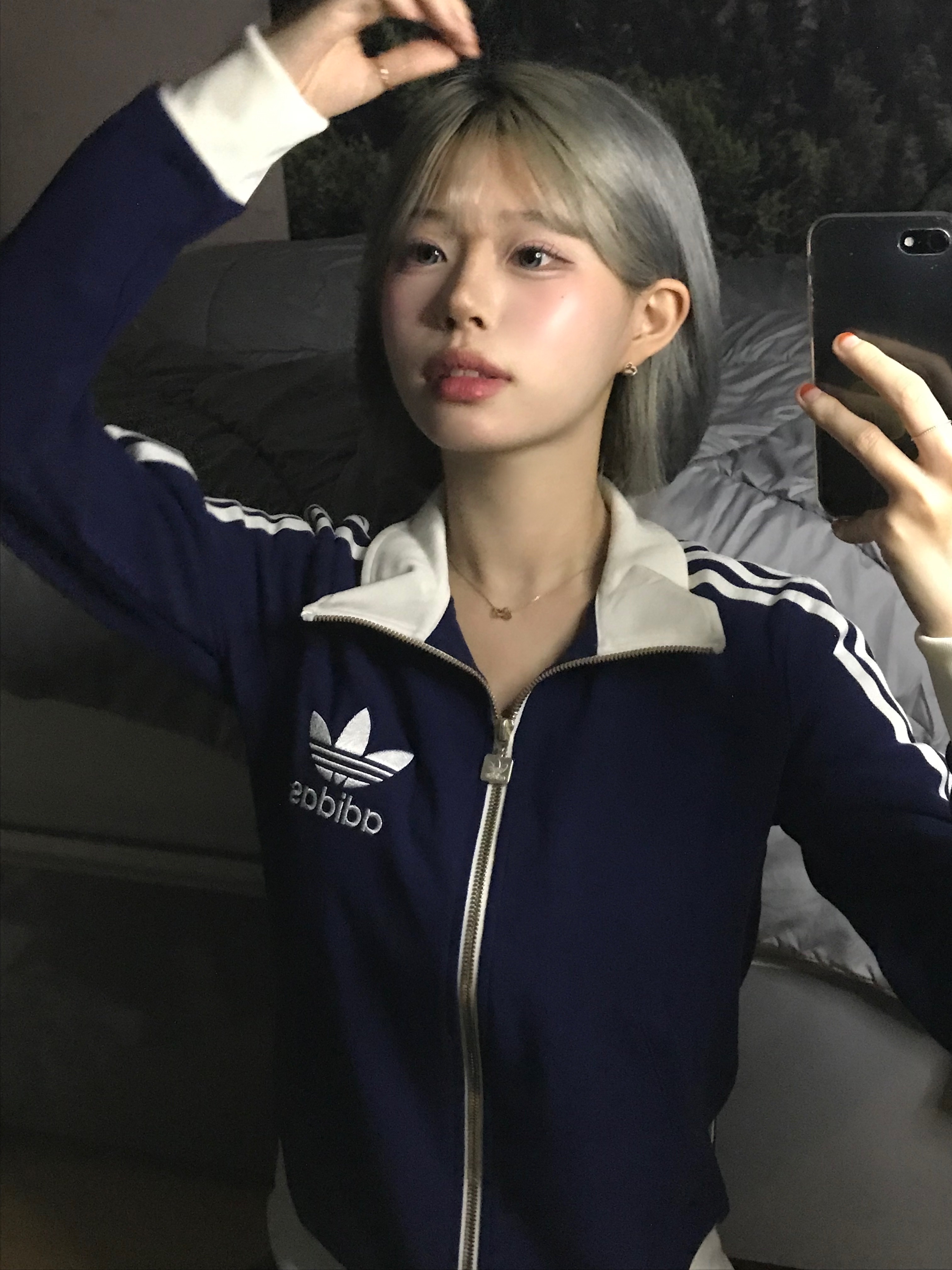 (W) Adidas Originals Beckenbauer Crepe Track Top Dark Blue - KR Sizing 착용 스타일 - 2