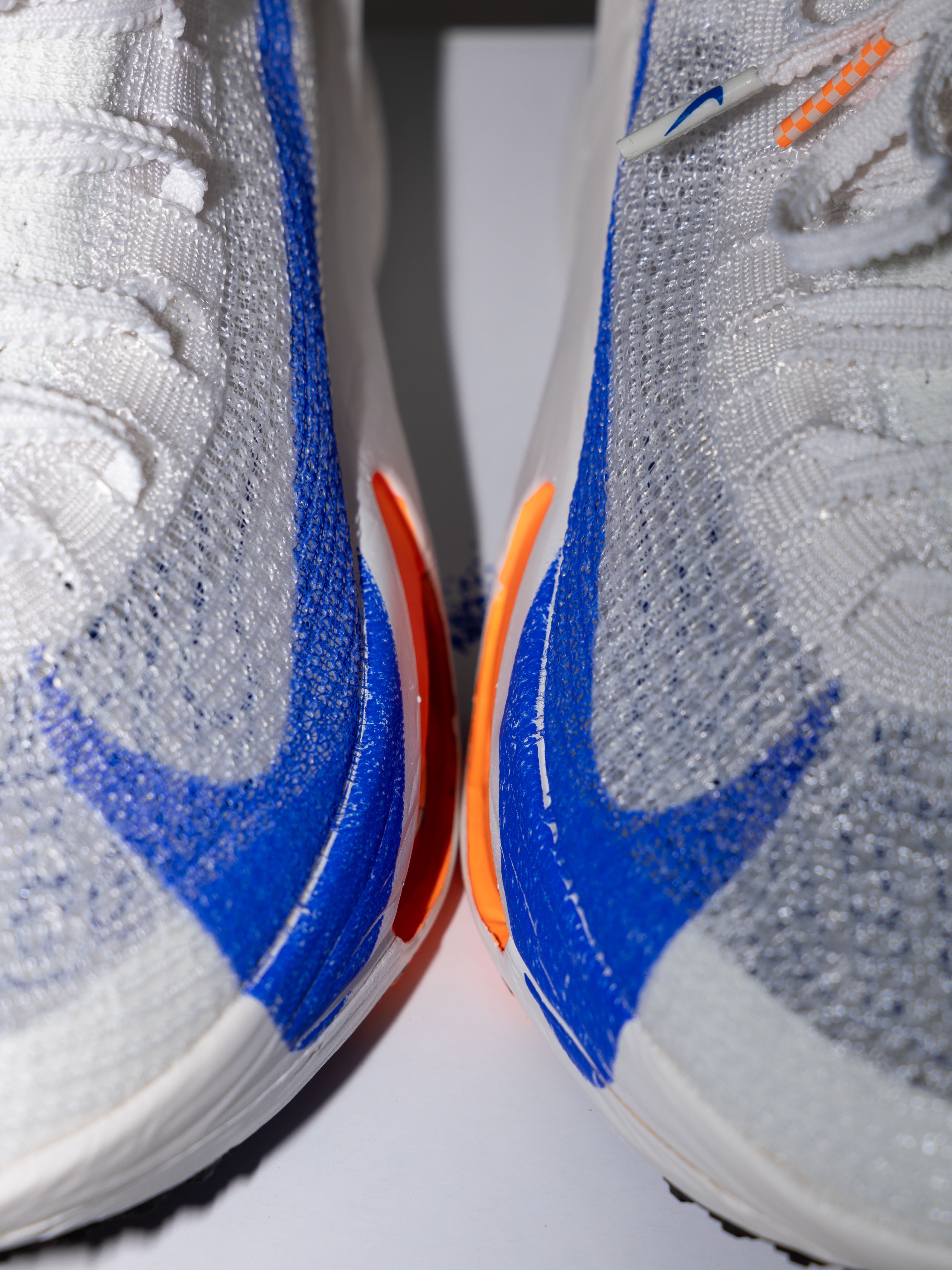 Nike Air Zoom Alphafly Next% 3 Blueprint, CEP Paris Vibes Mid Cut Socks White Blue mix 착용 스타일 - 7