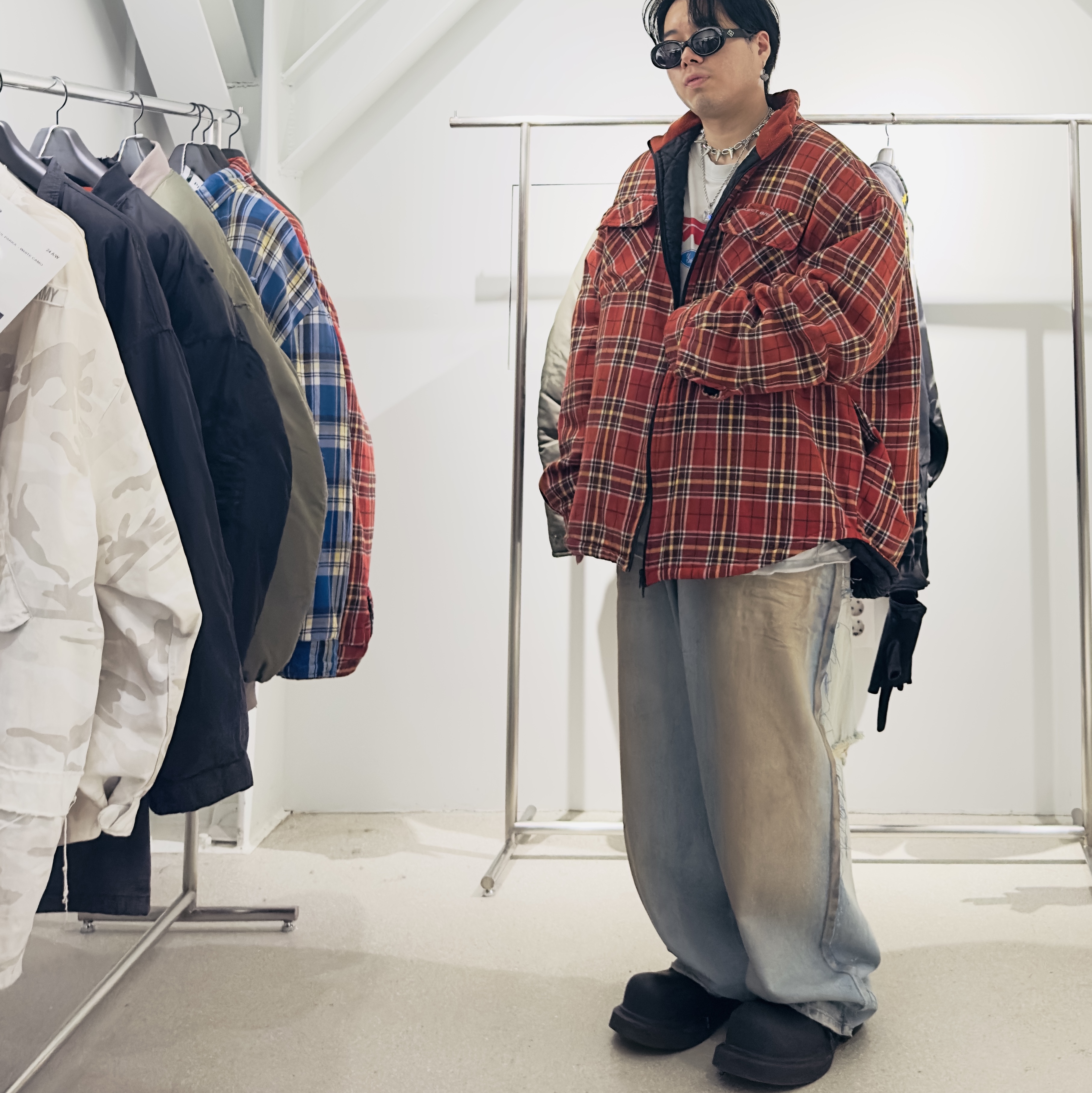 Project G/R Two Faced Denim Pants Blue, Balenciaga Steroid Derby Black 착용 스타일