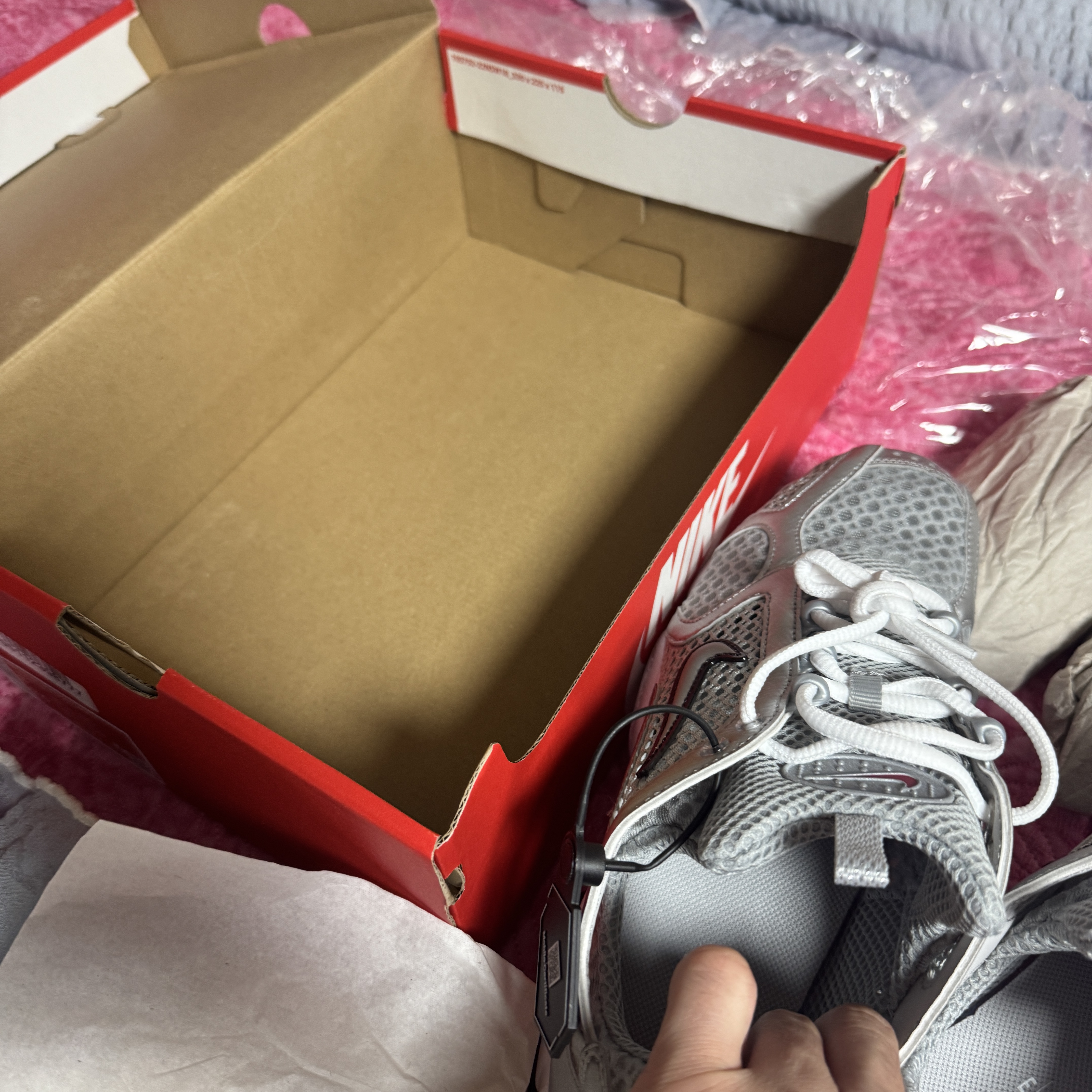 Nike Air Zoom Spiridon Cage 2 Metallic Silver 착용 스타일